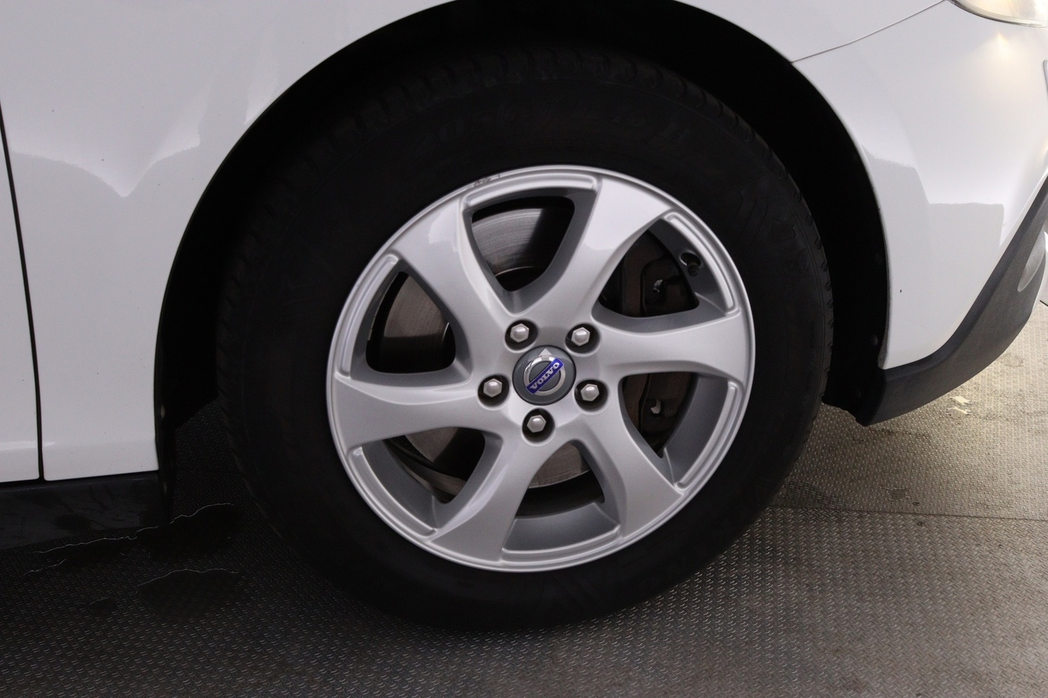Volvo V40 Cross Country vaihtoauto