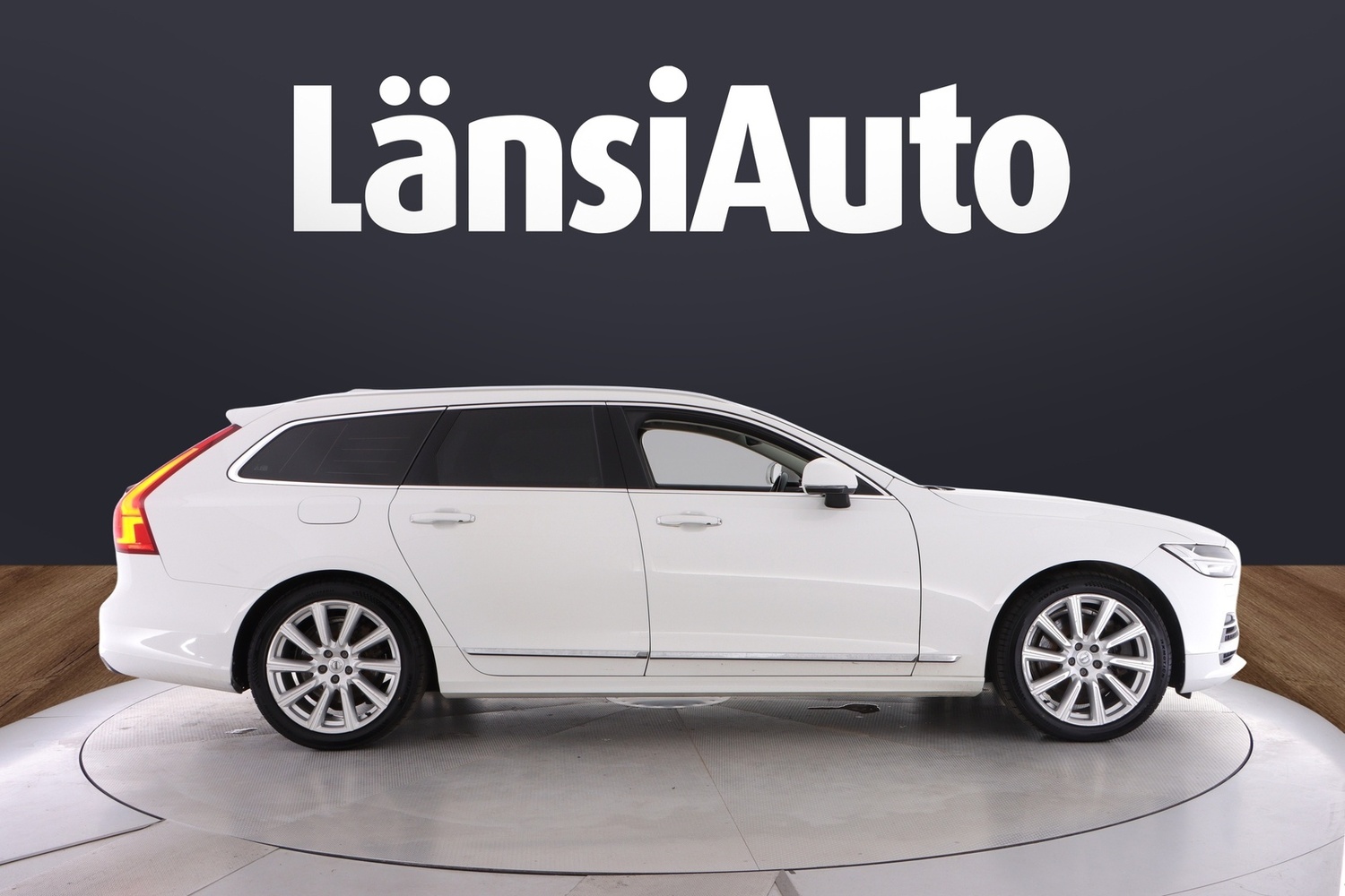 Volvo V90 vaihtoauto
