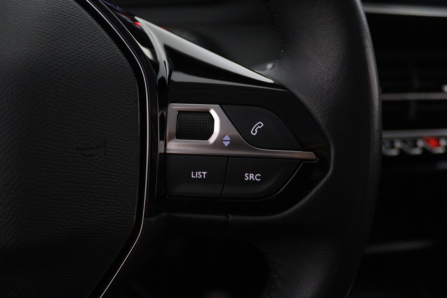 Peugeot 208 vaihtoauto