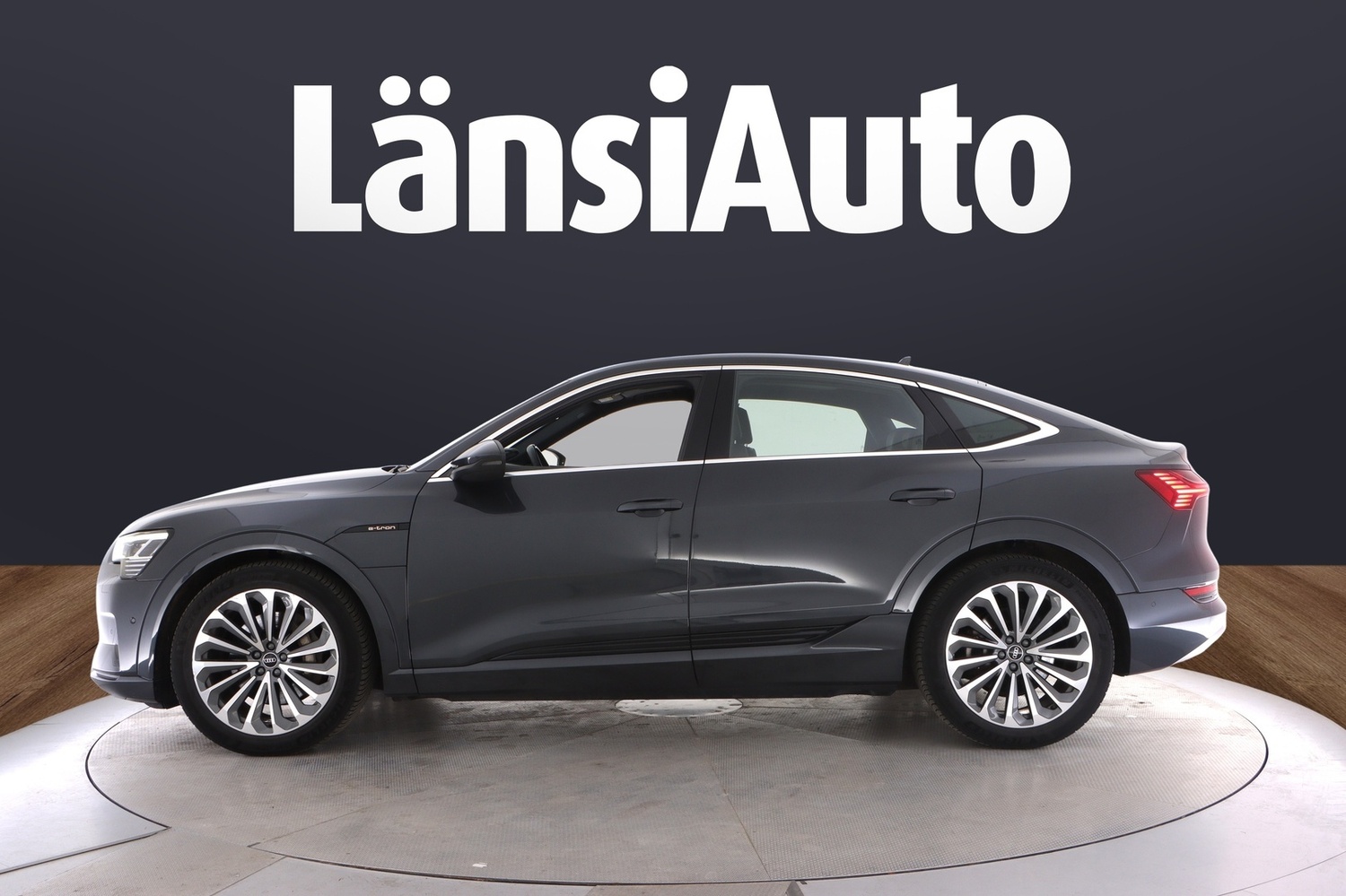 Audi e-tron vaihtoauto