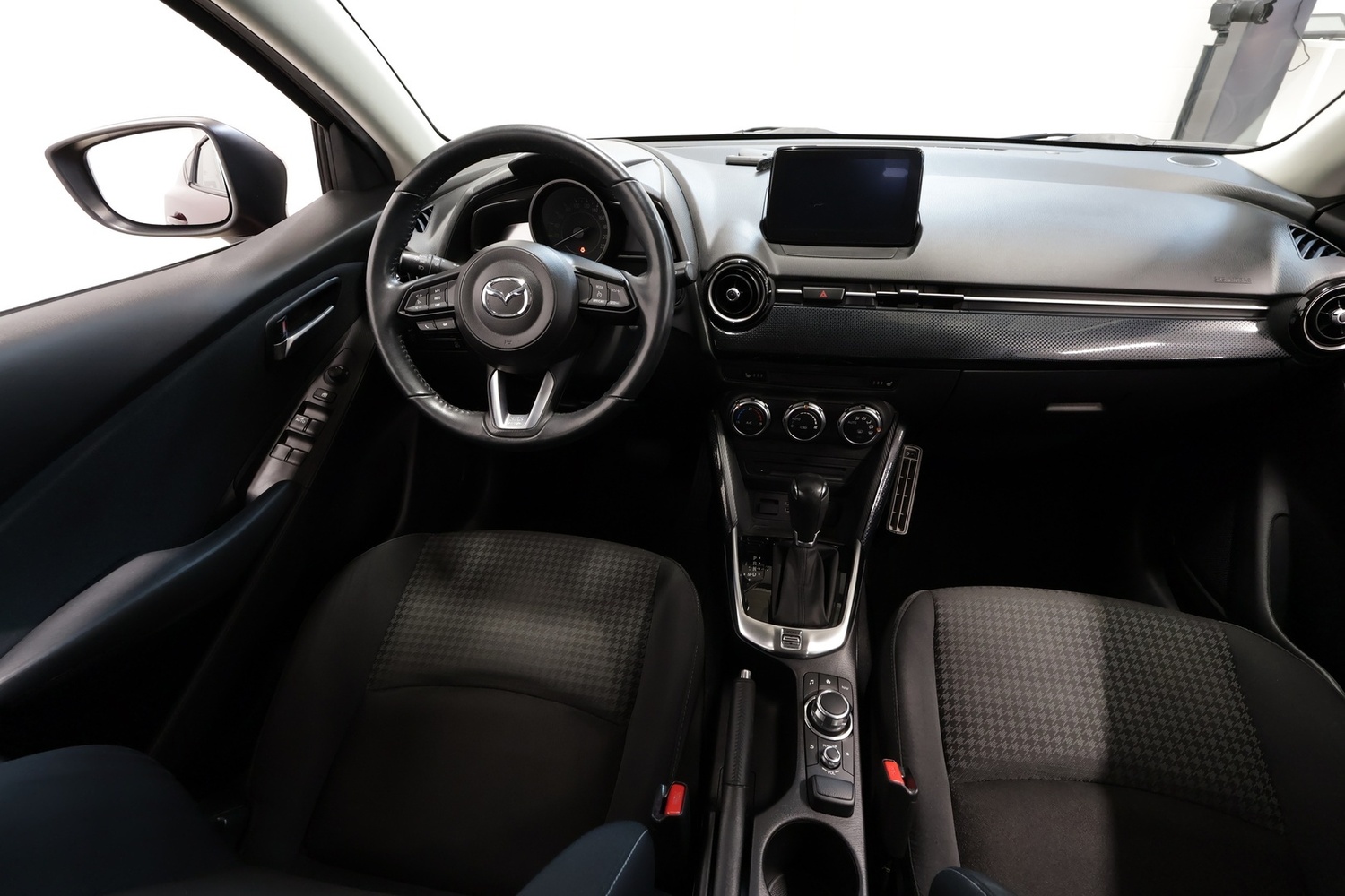 Mazda 2 vaihtoauto