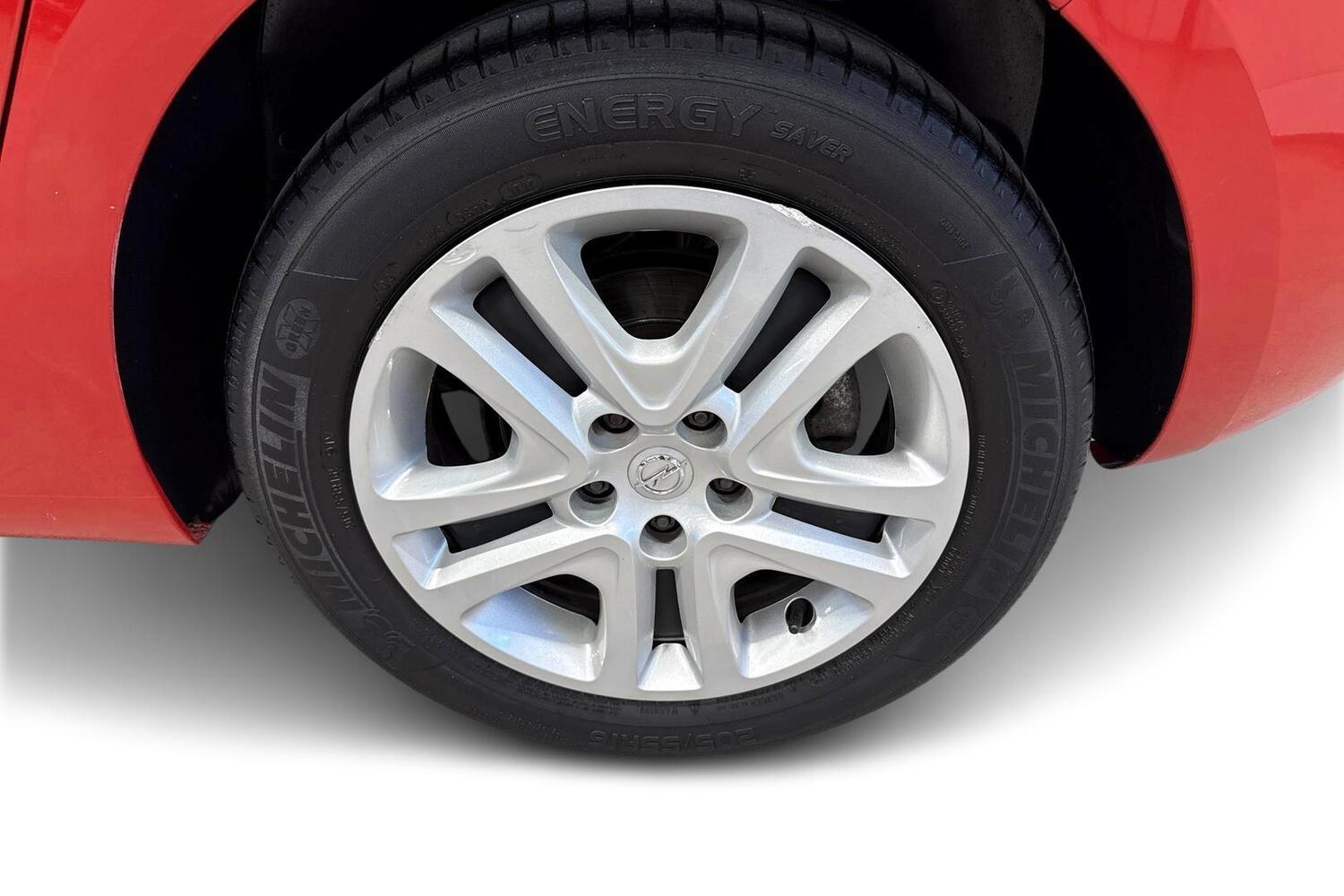 Opel Astra vaihtoauto