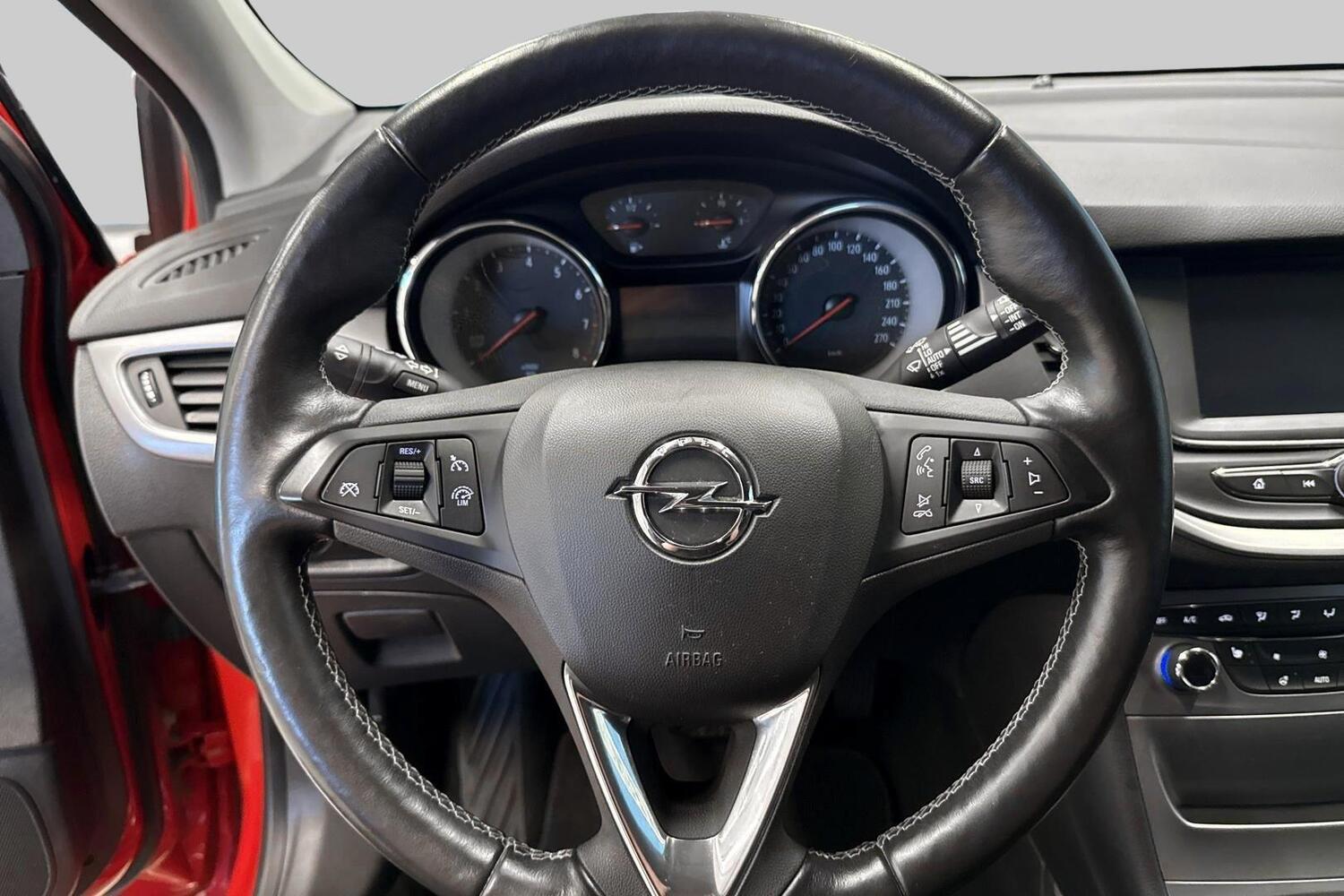 Opel Astra vaihtoauto