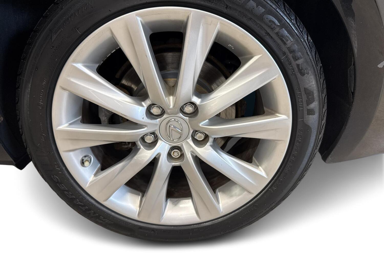 Lexus IS vaihtoauto