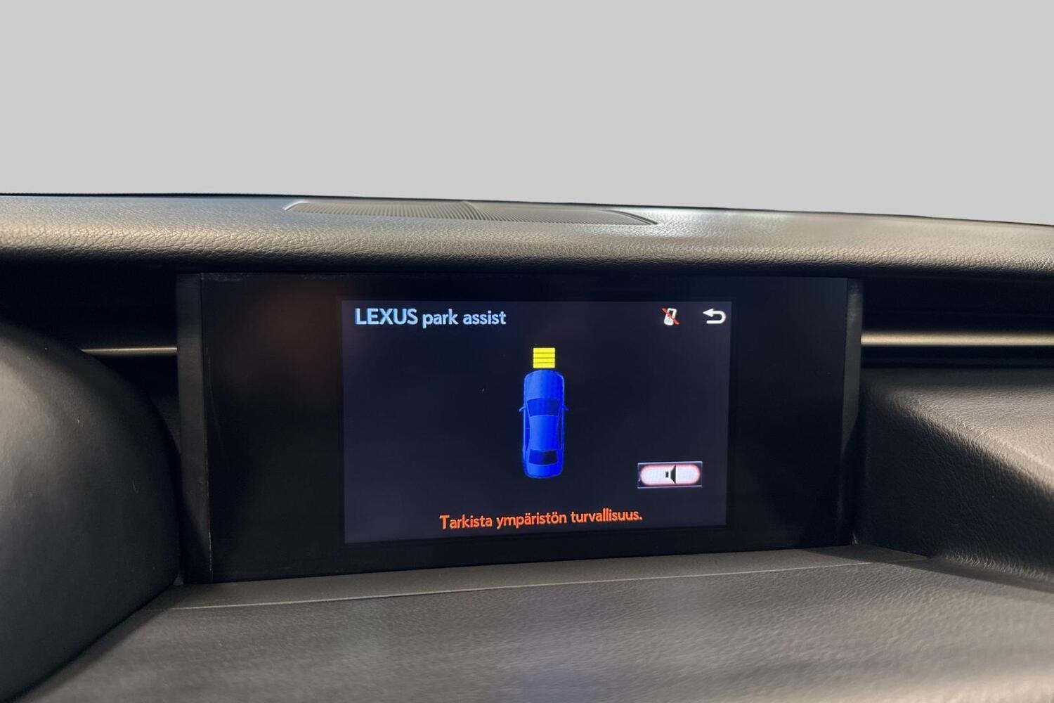 Lexus IS vaihtoauto