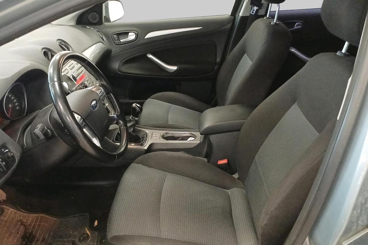 Ford Mondeo vaihtoauto