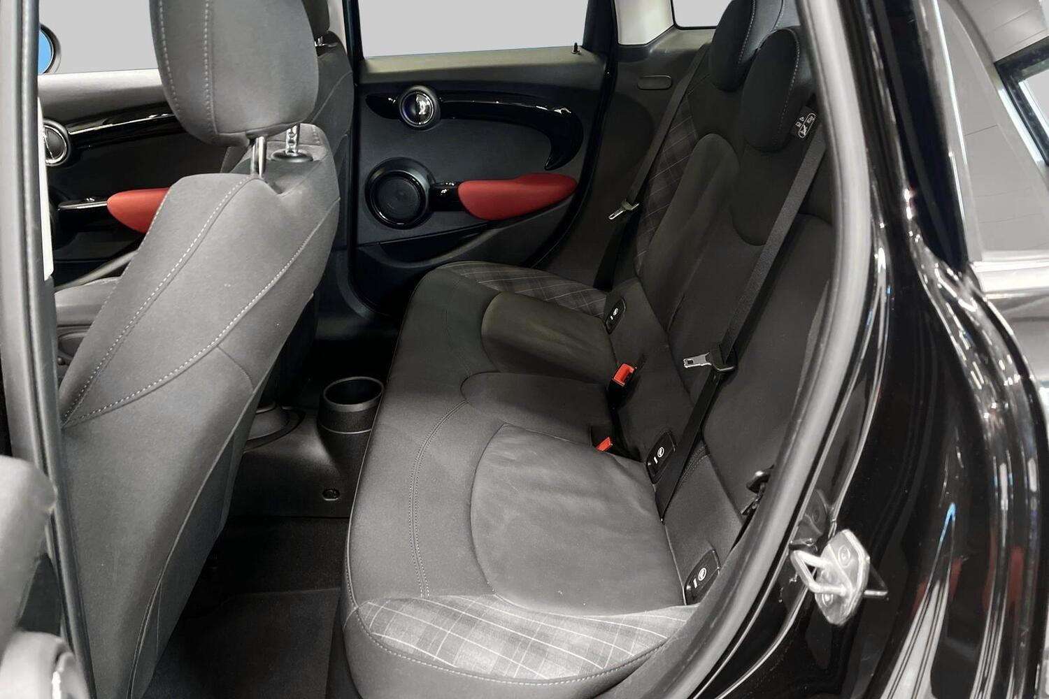 Mini Cooper vaihtoauto