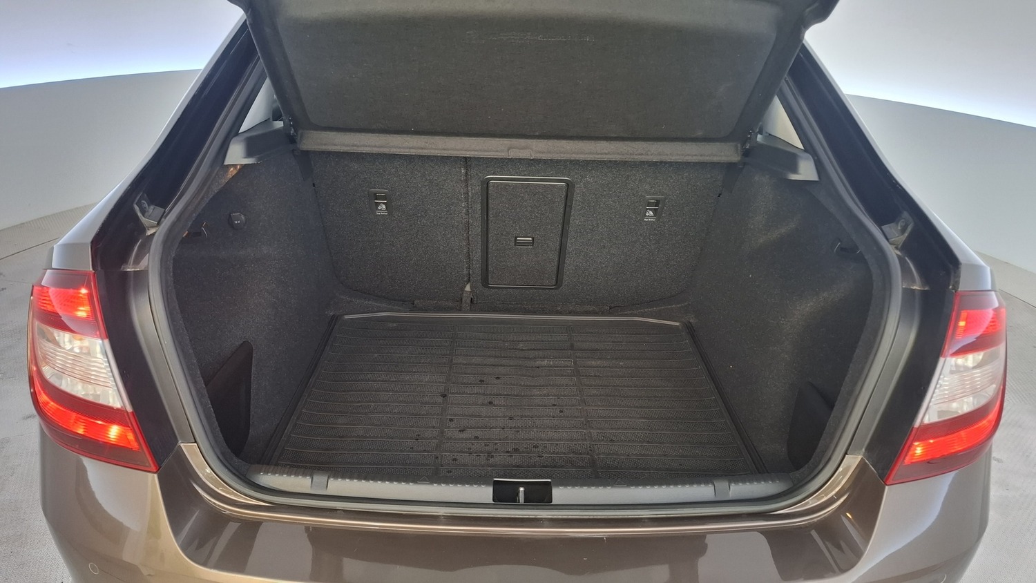 Skoda Rapid vaihtoauto