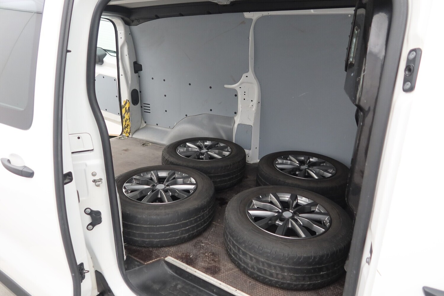Toyota Proace vaihtoauto