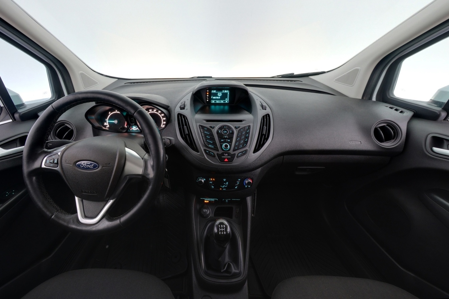Ford Transit Courier vaihtoauto