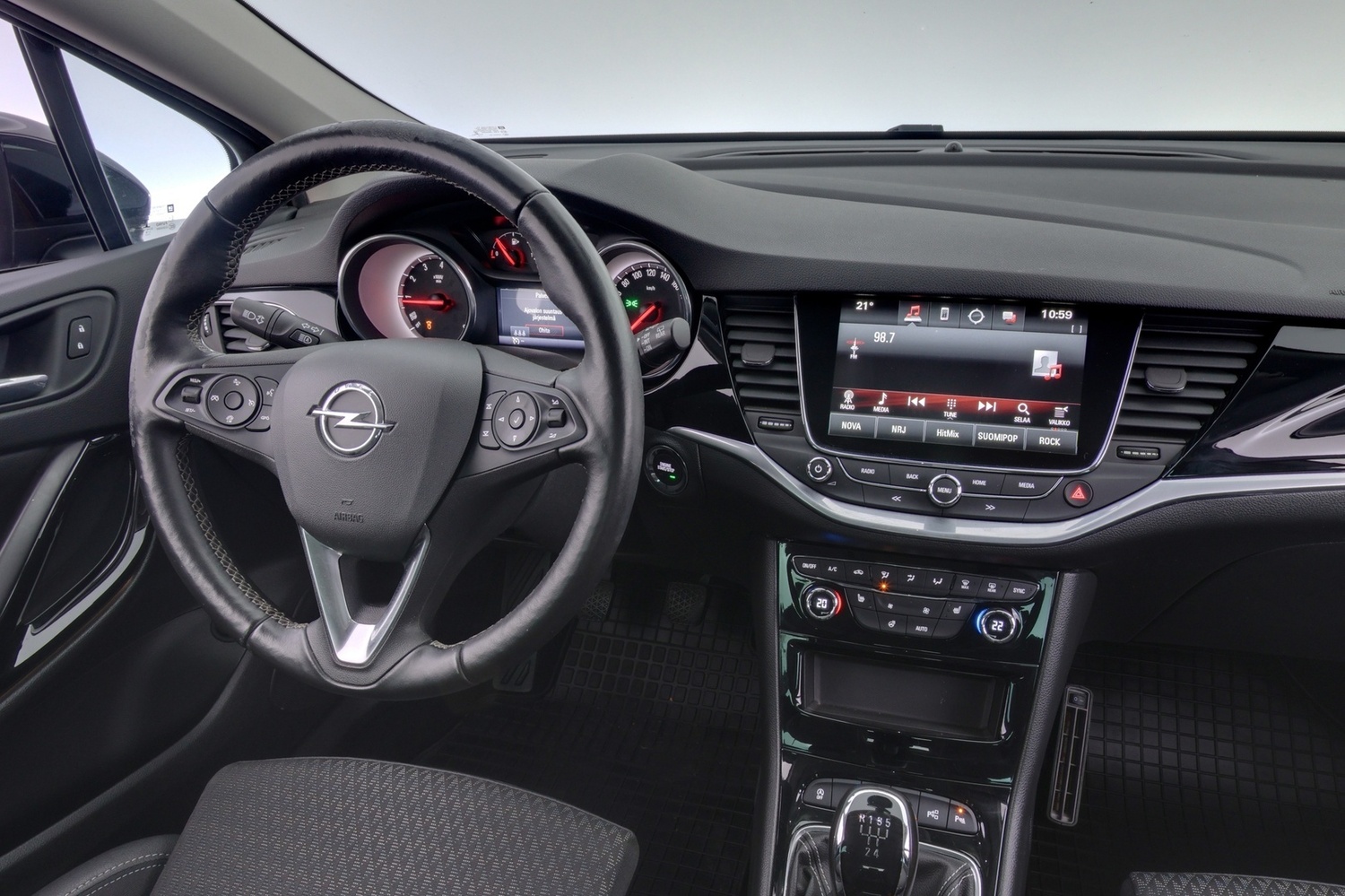 Opel Astra vaihtoauto