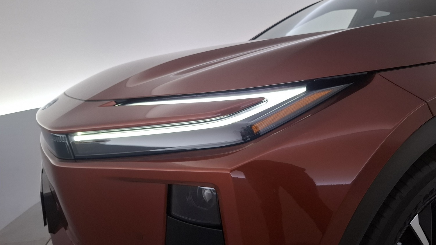 Toyota C-HR+ vaihtoauto