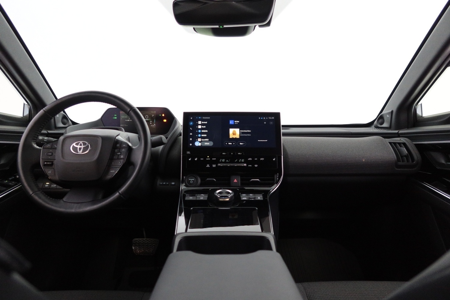 Toyota bZ4X vaihtoauto