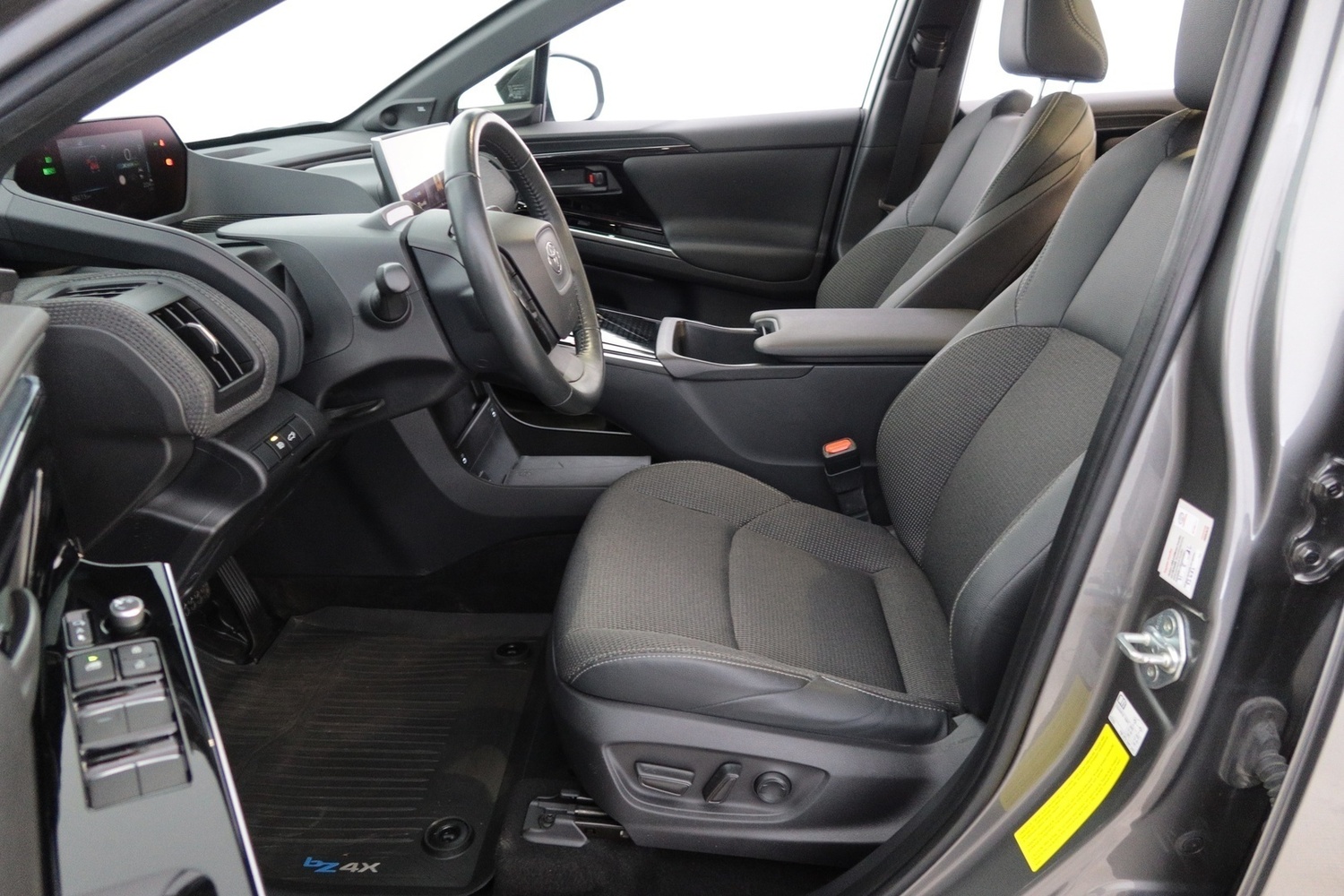 Toyota bZ4X vaihtoauto