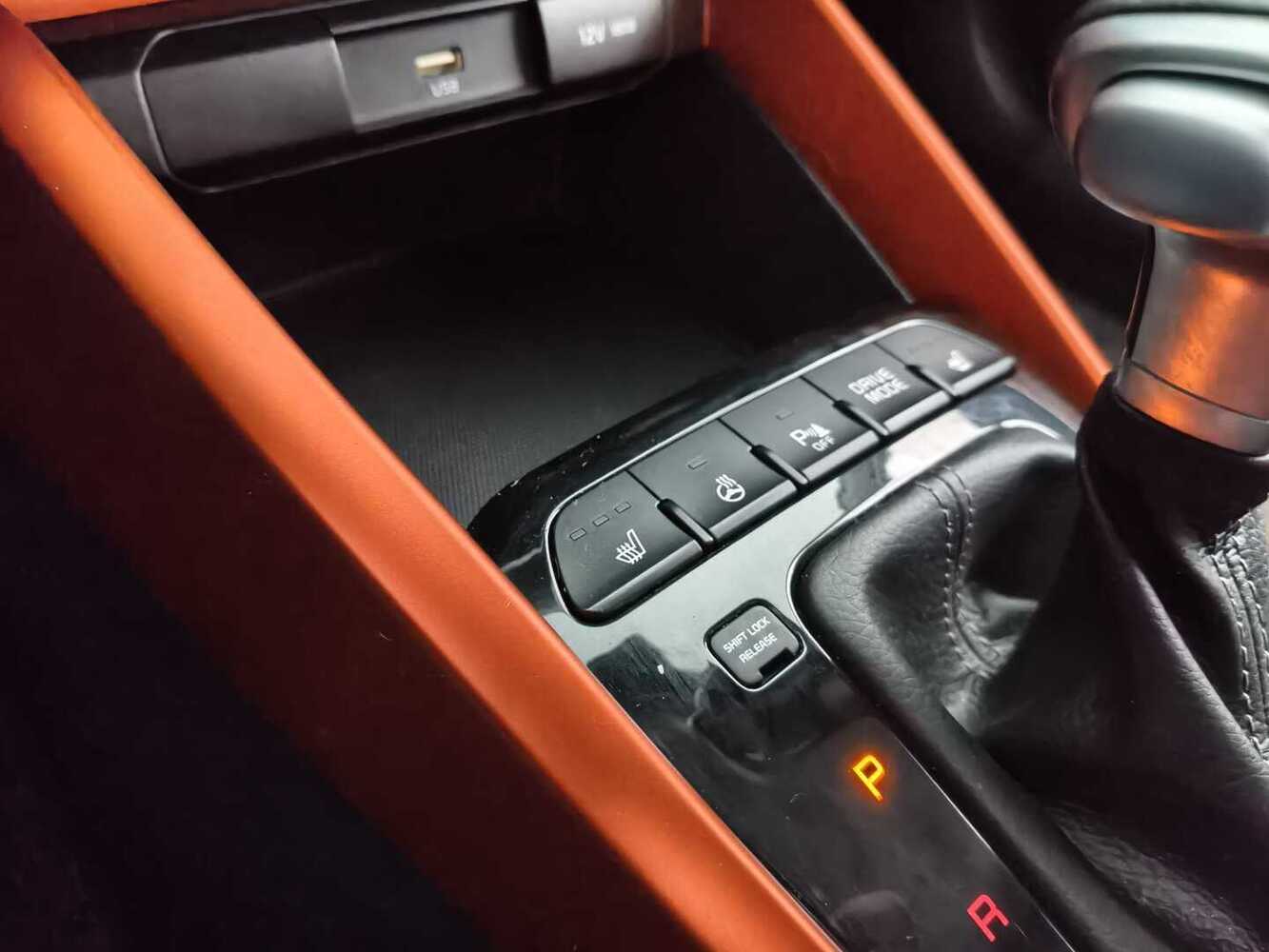 Kia Stonic vaihtoauto