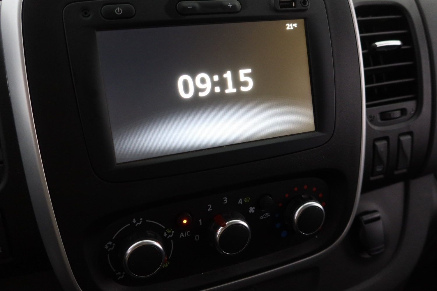 Renault Trafic vaihtoauto