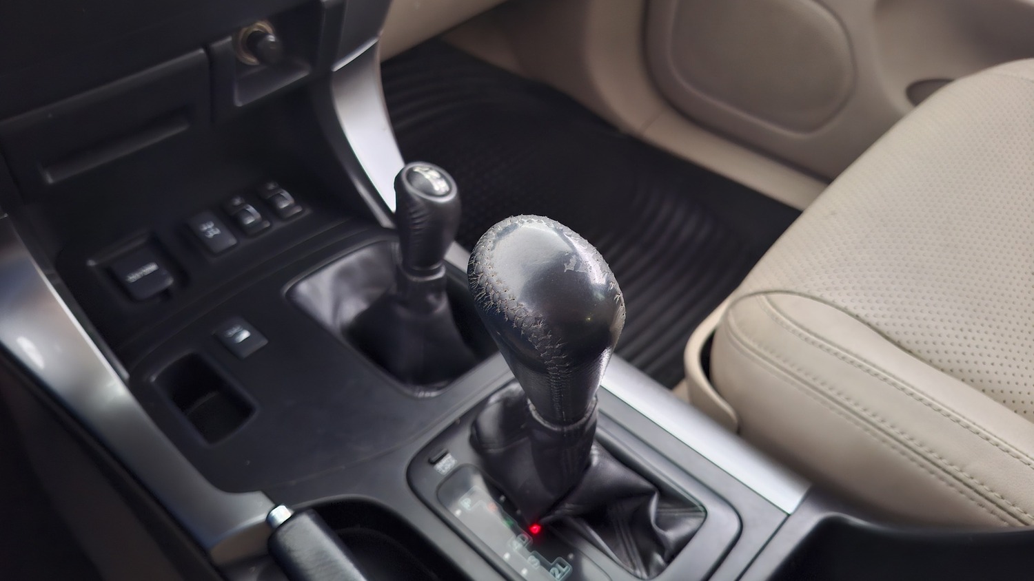 Toyota Land Cruiser vaihtoauto