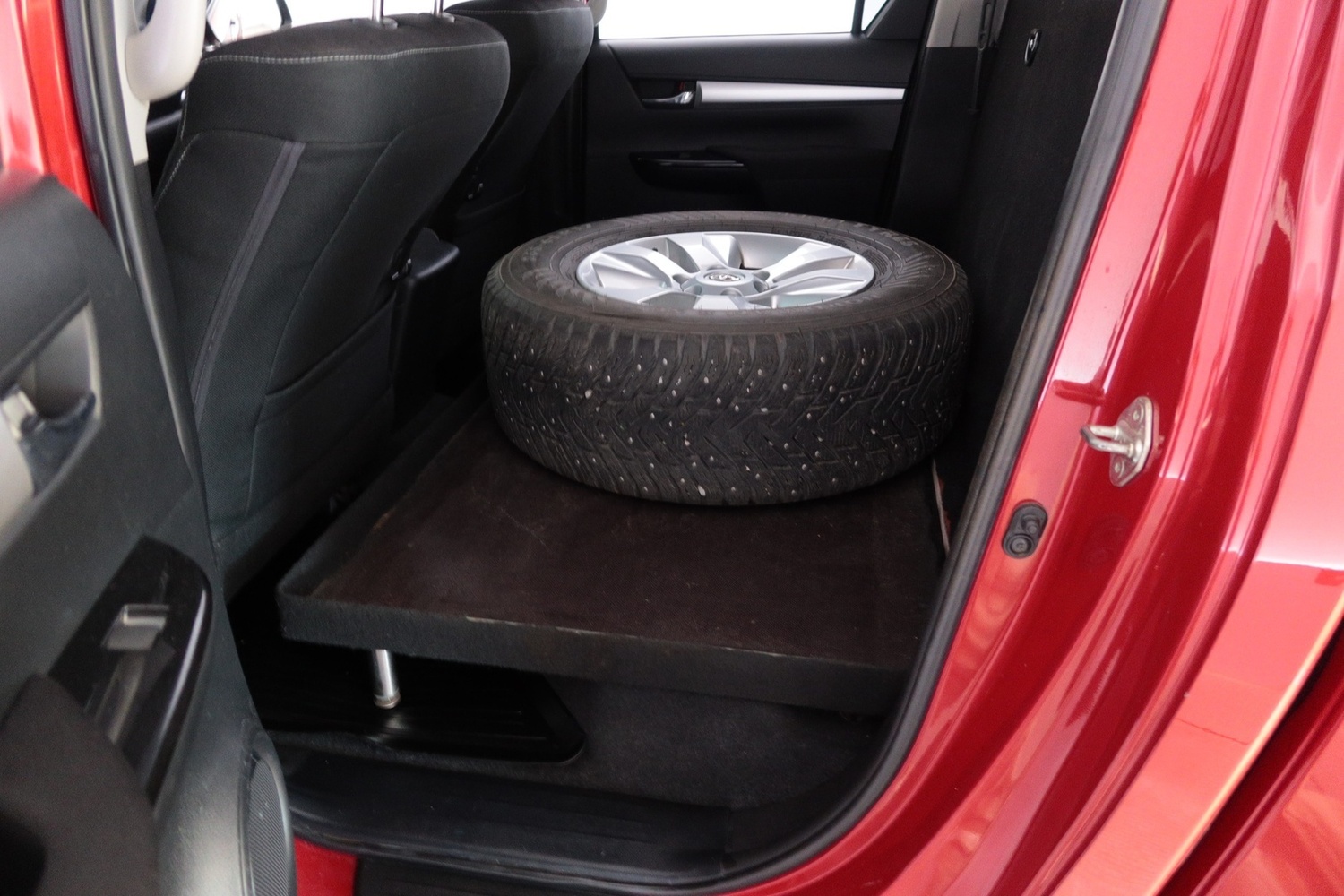 Toyota Hilux vaihtoauto