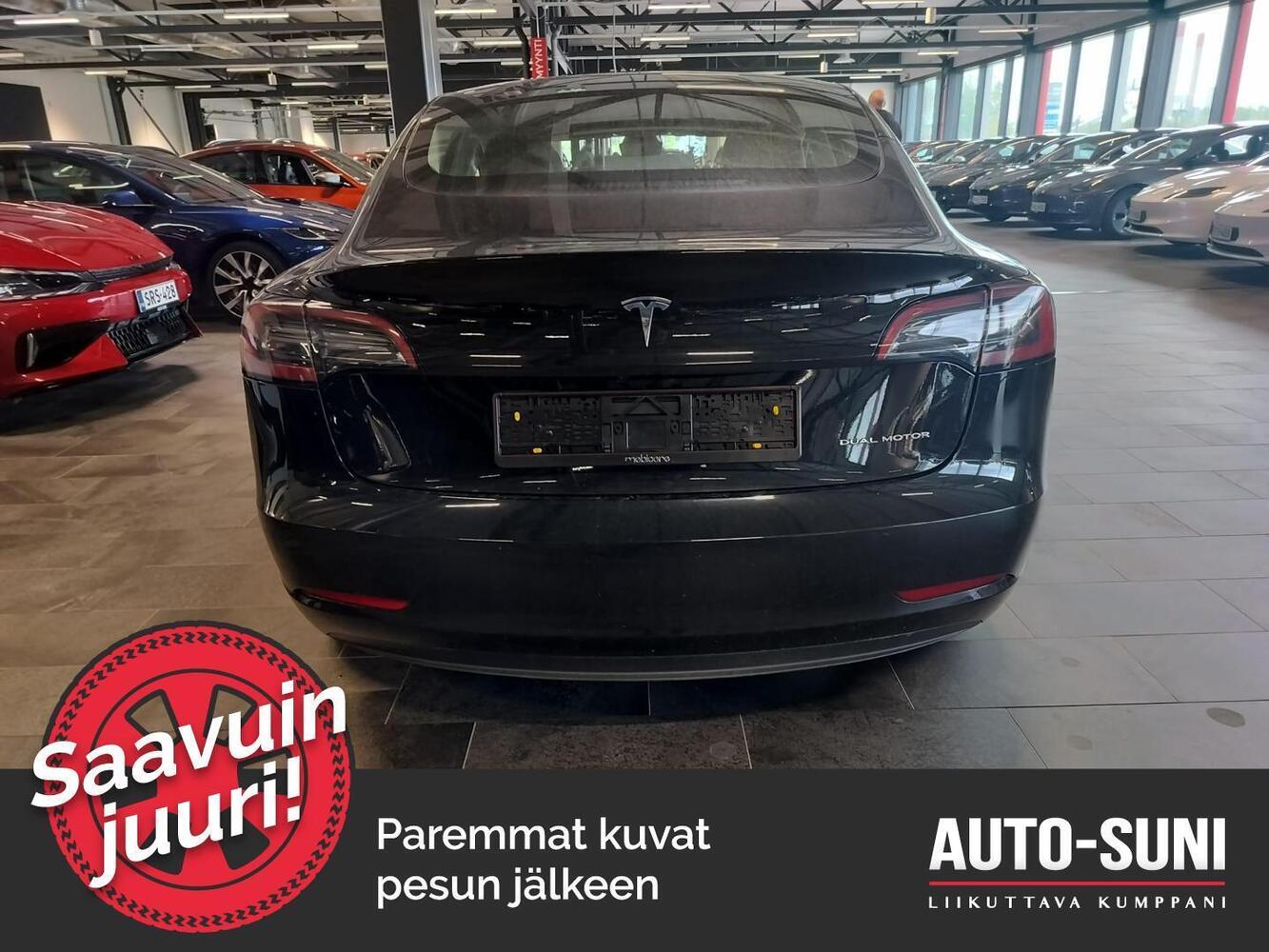 Tesla Model 3 vaihtoauto