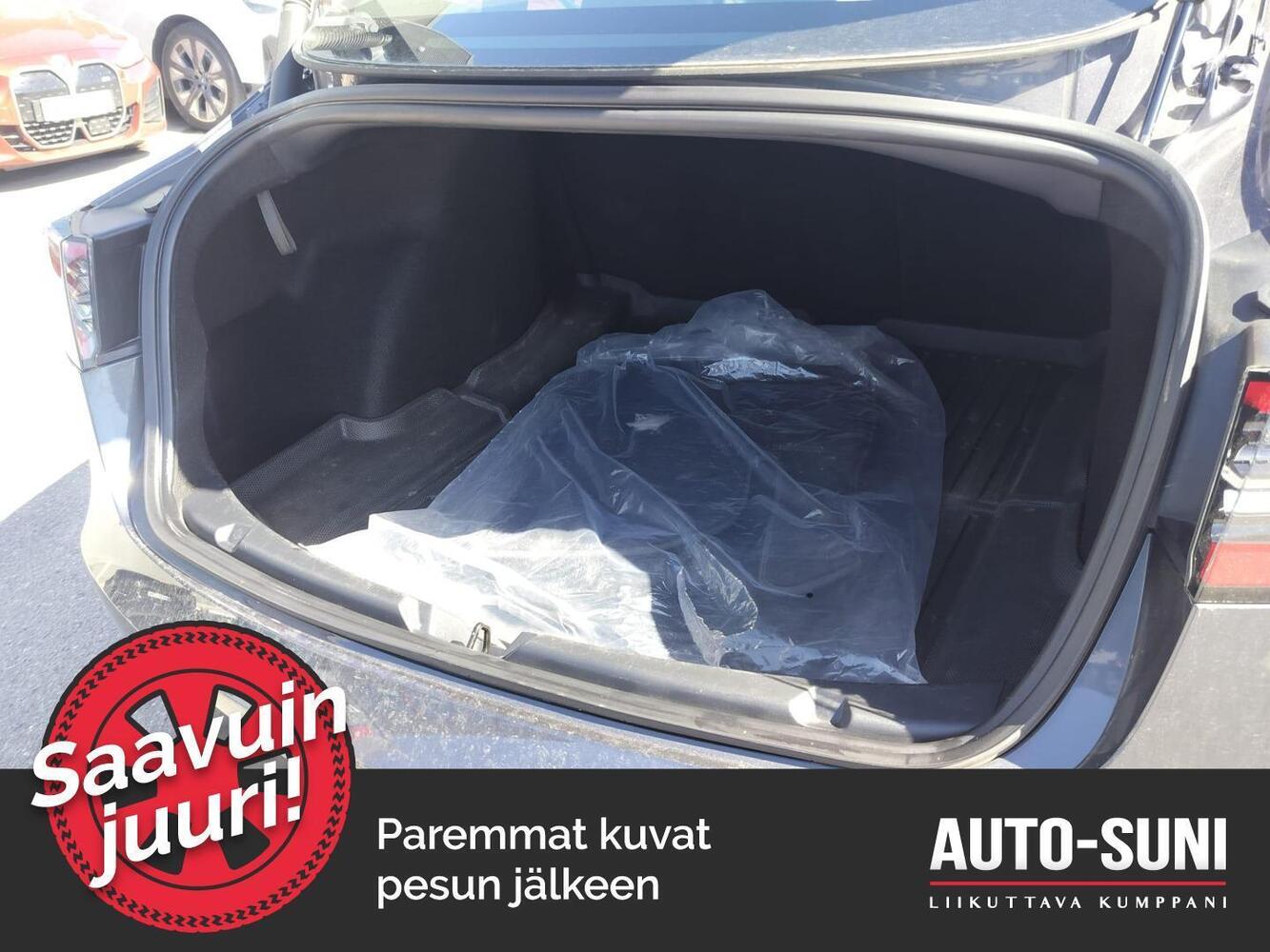 Tesla Model 3 vaihtoauto