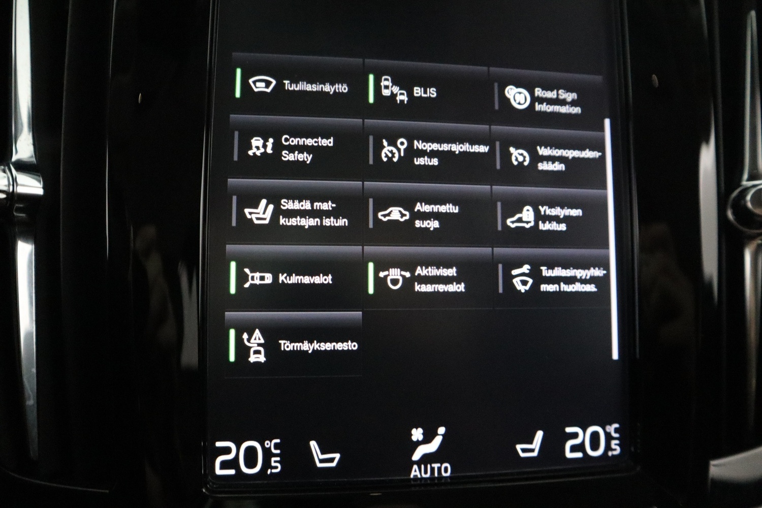 Volvo V90 Cross Country vaihtoauto