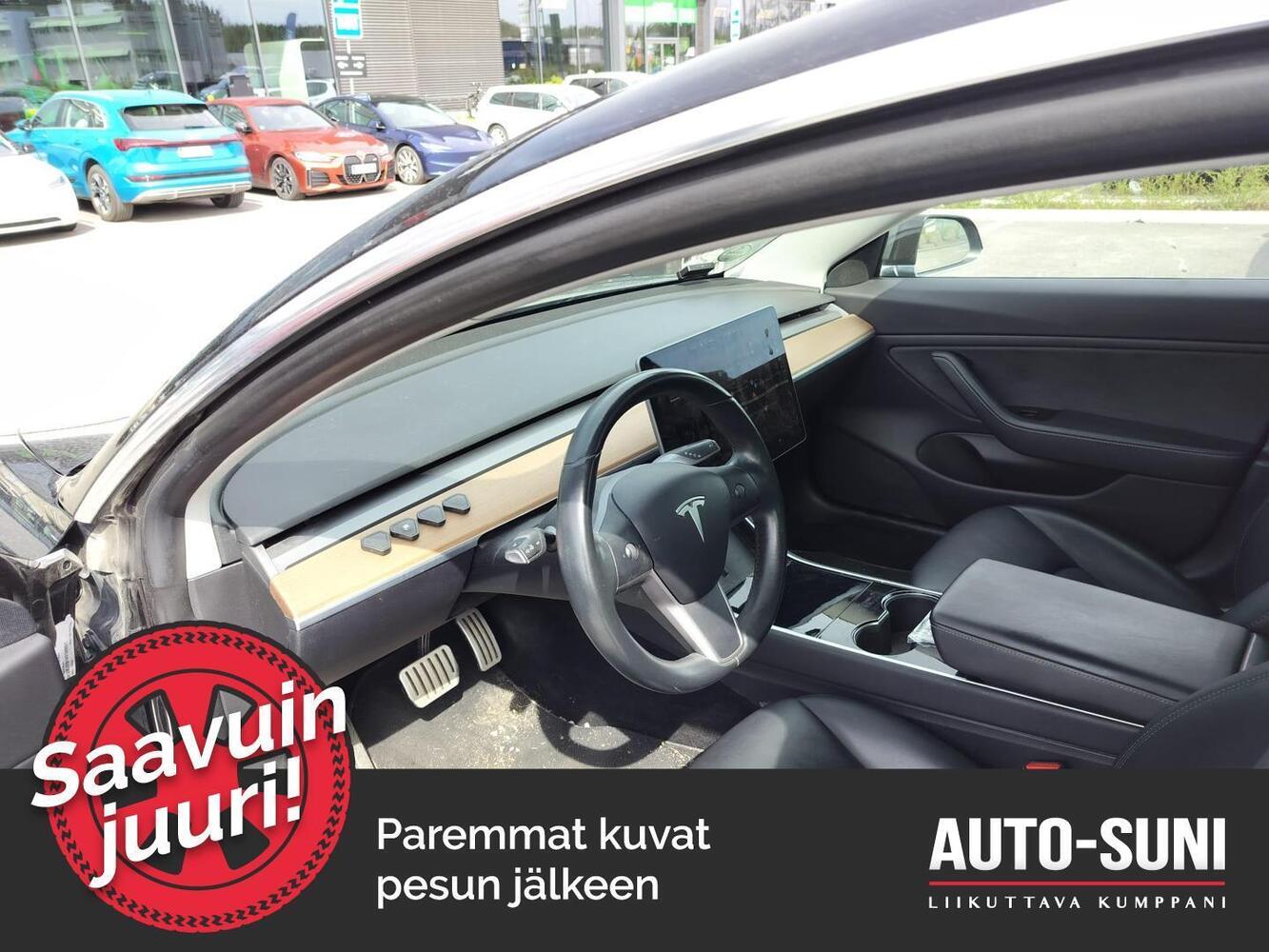 Tesla Model 3 vaihtoauto