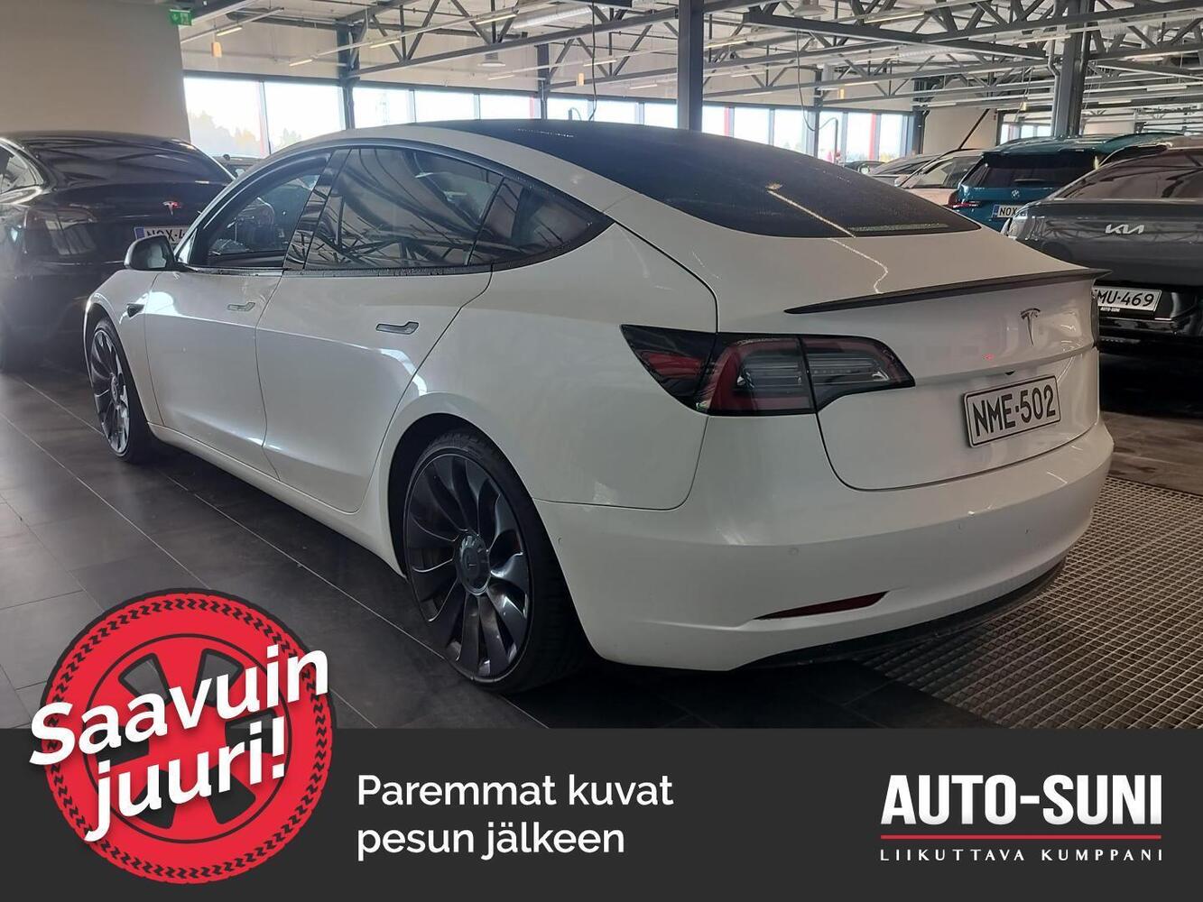 Tesla Model 3 vaihtoauto