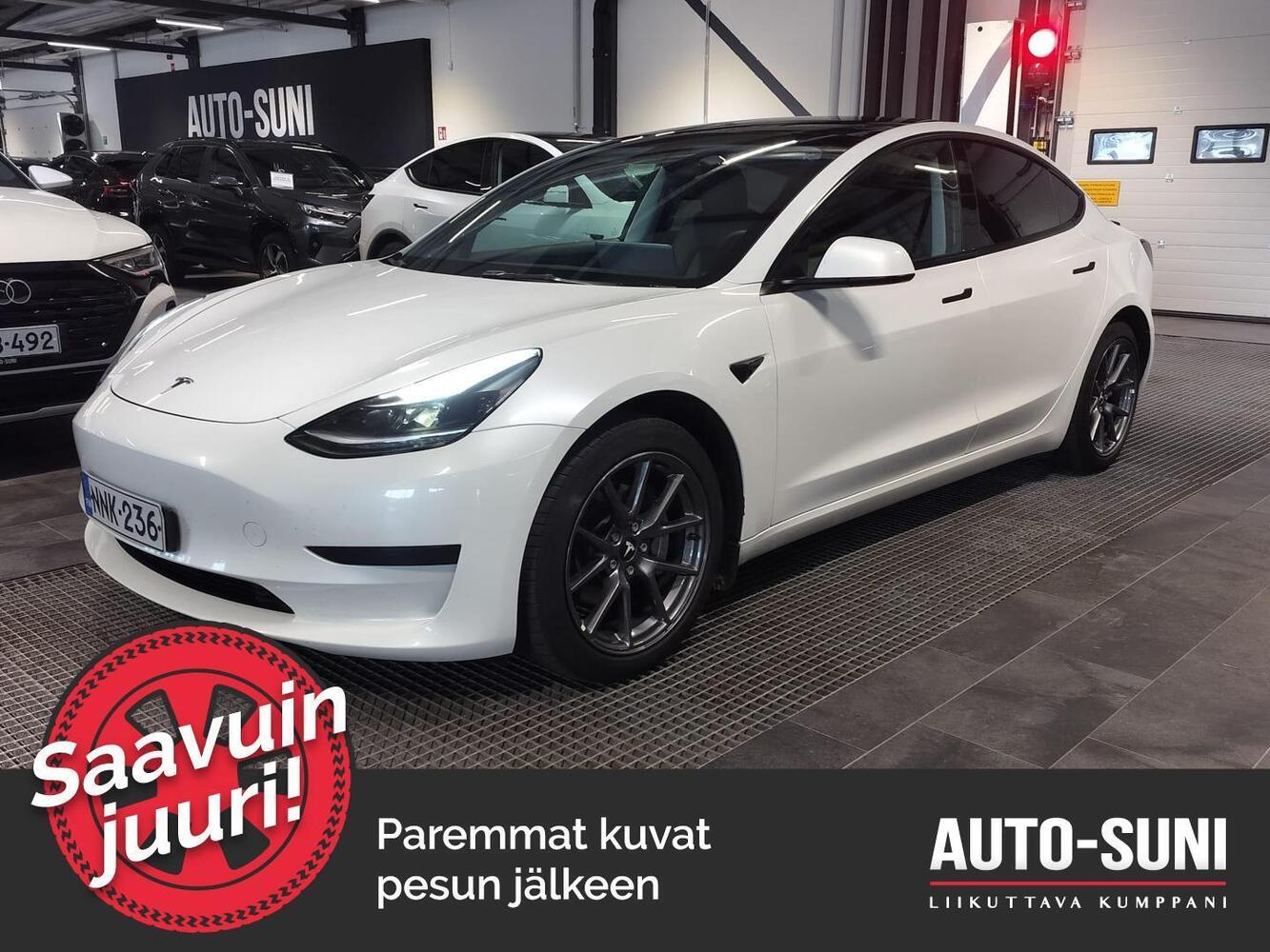 Tesla Model 3 vaihtoauto