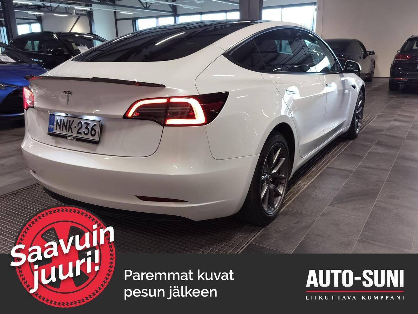 Tesla Model 3 vaihtoauto