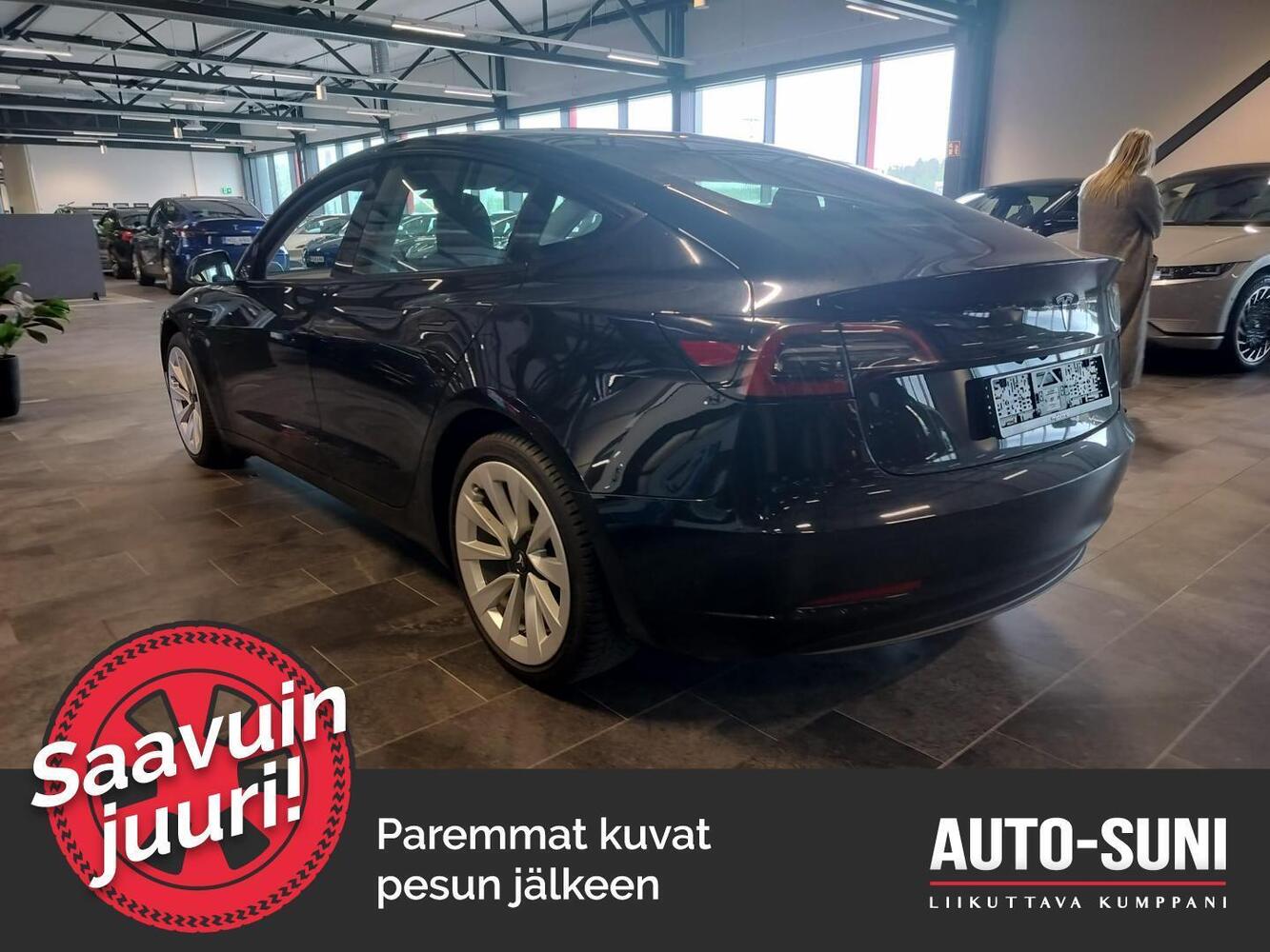 Tesla Model 3 vaihtoauto