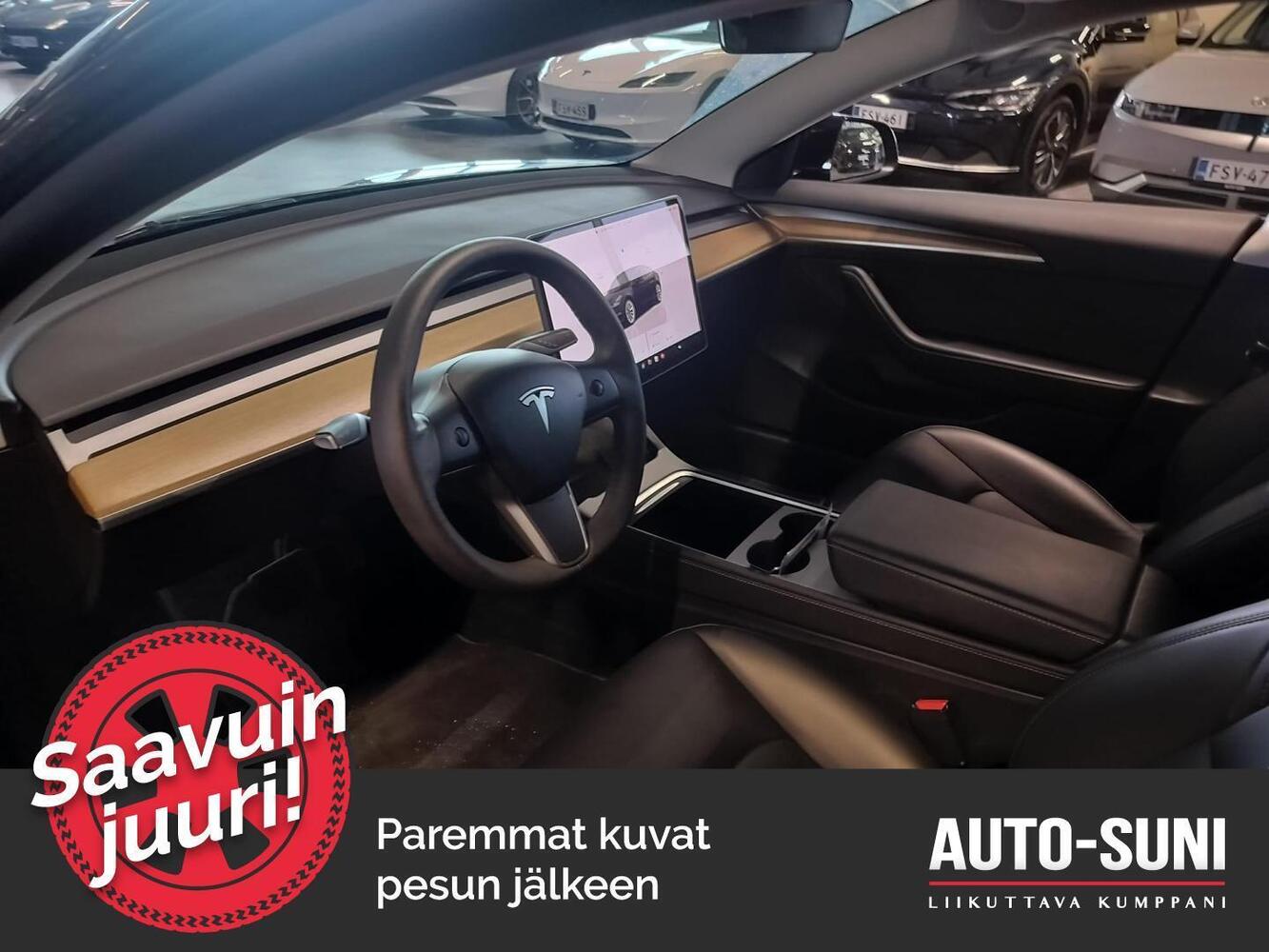 Tesla Model 3 vaihtoauto