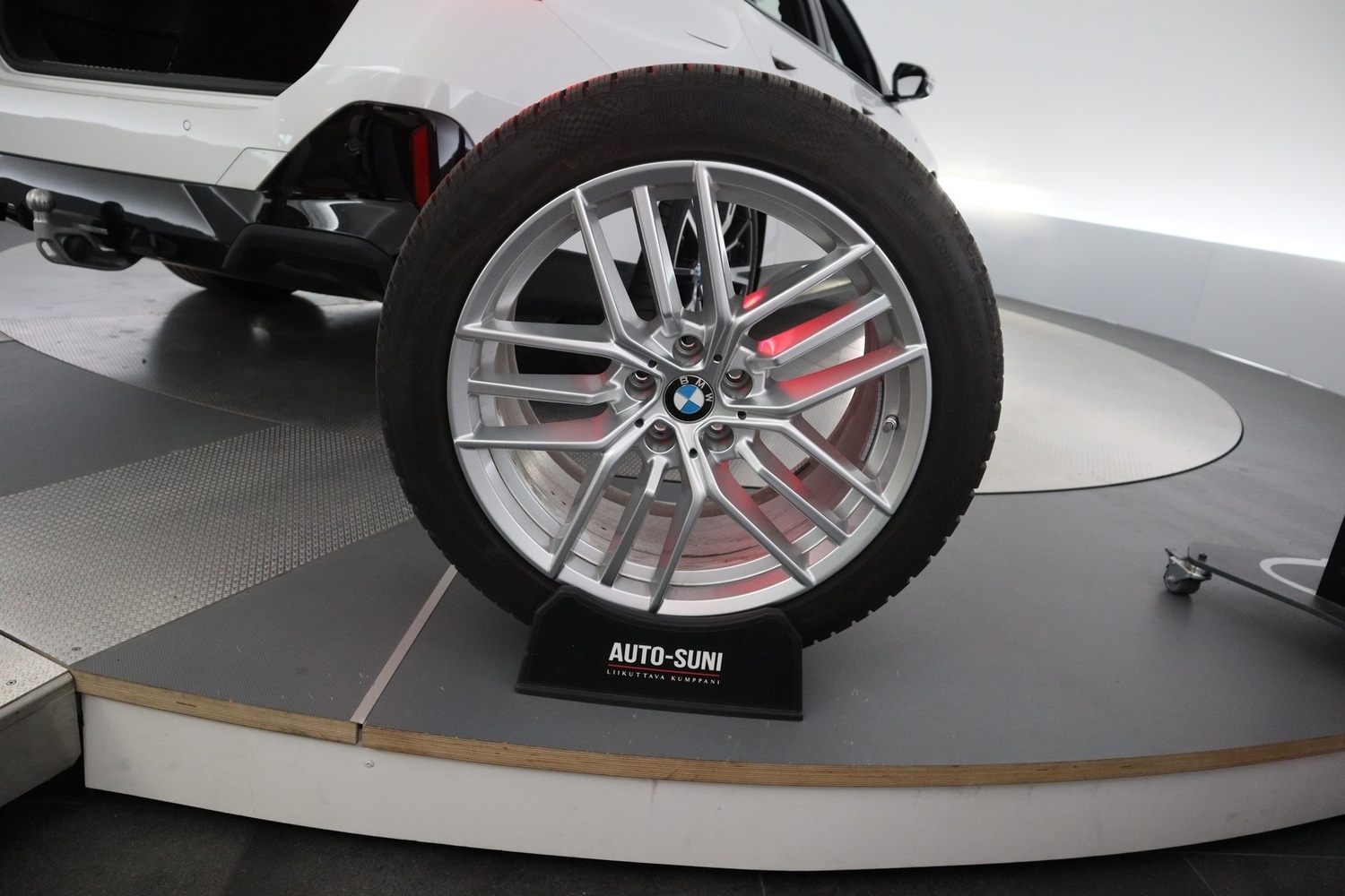 BMW i5 vaihtoauto