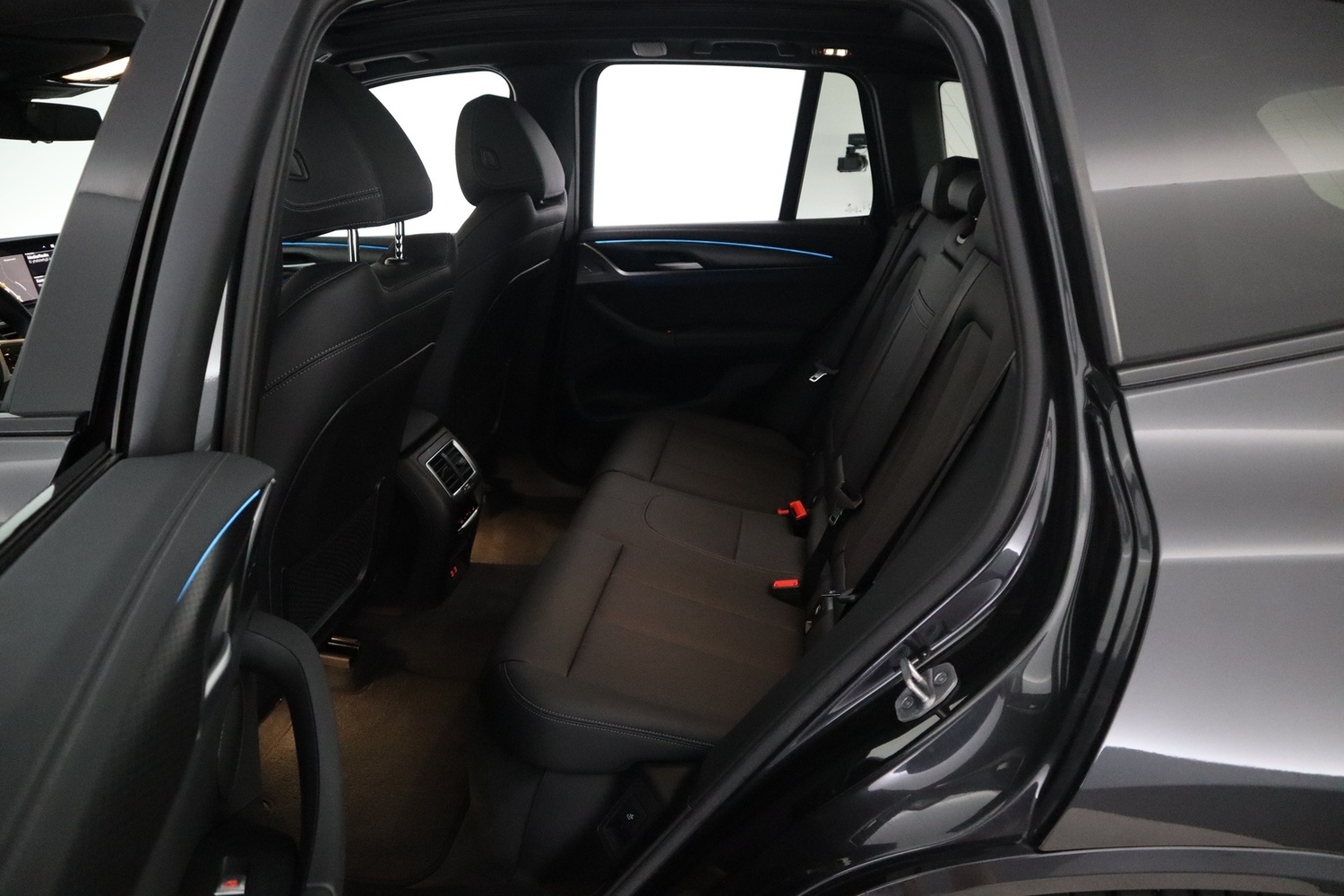 BMW iX3 vaihtoauto