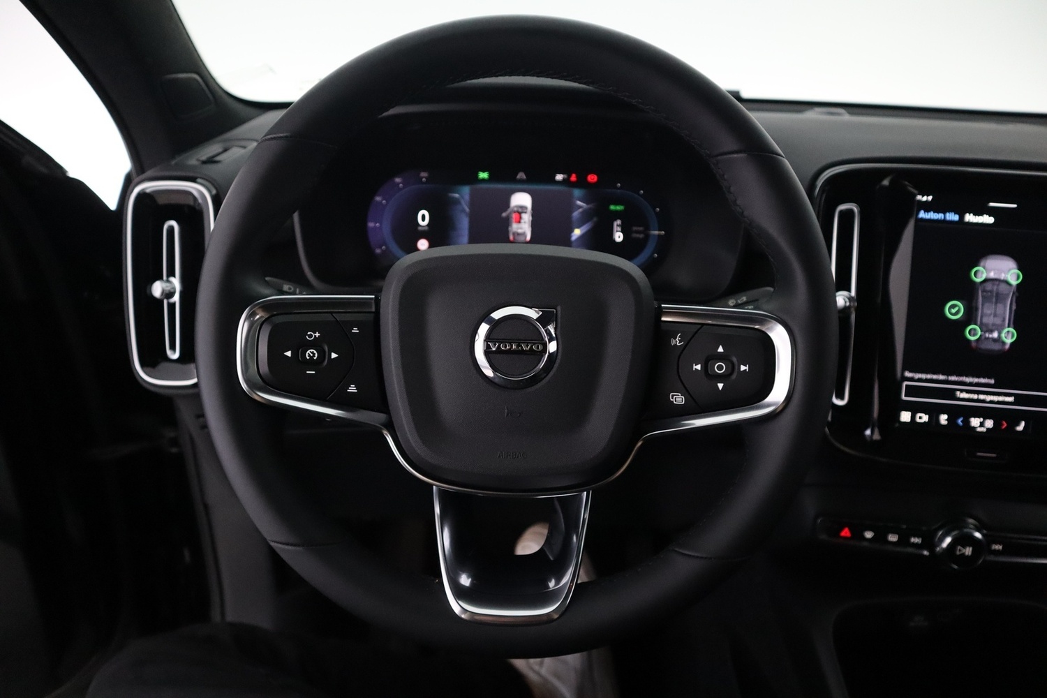 Volvo C40 vaihtoauto