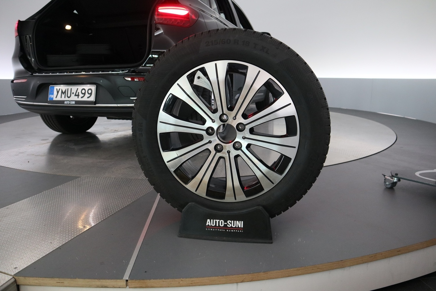 Mercedes-Benz EQA vaihtoauto