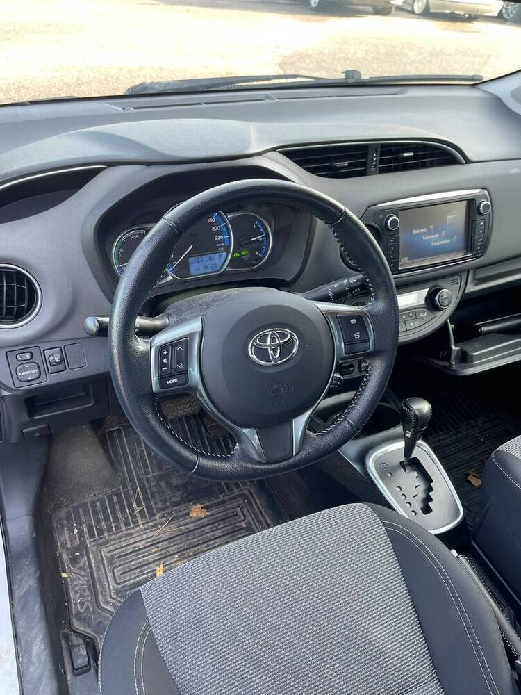 Toyota Yaris vaihtoauto