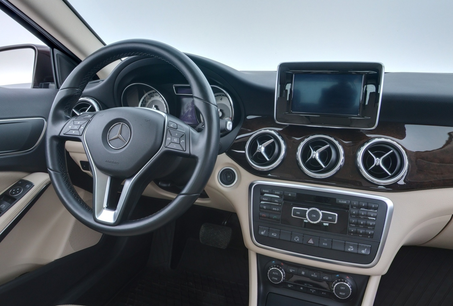 Mercedes-Benz GLA vaihtoauto