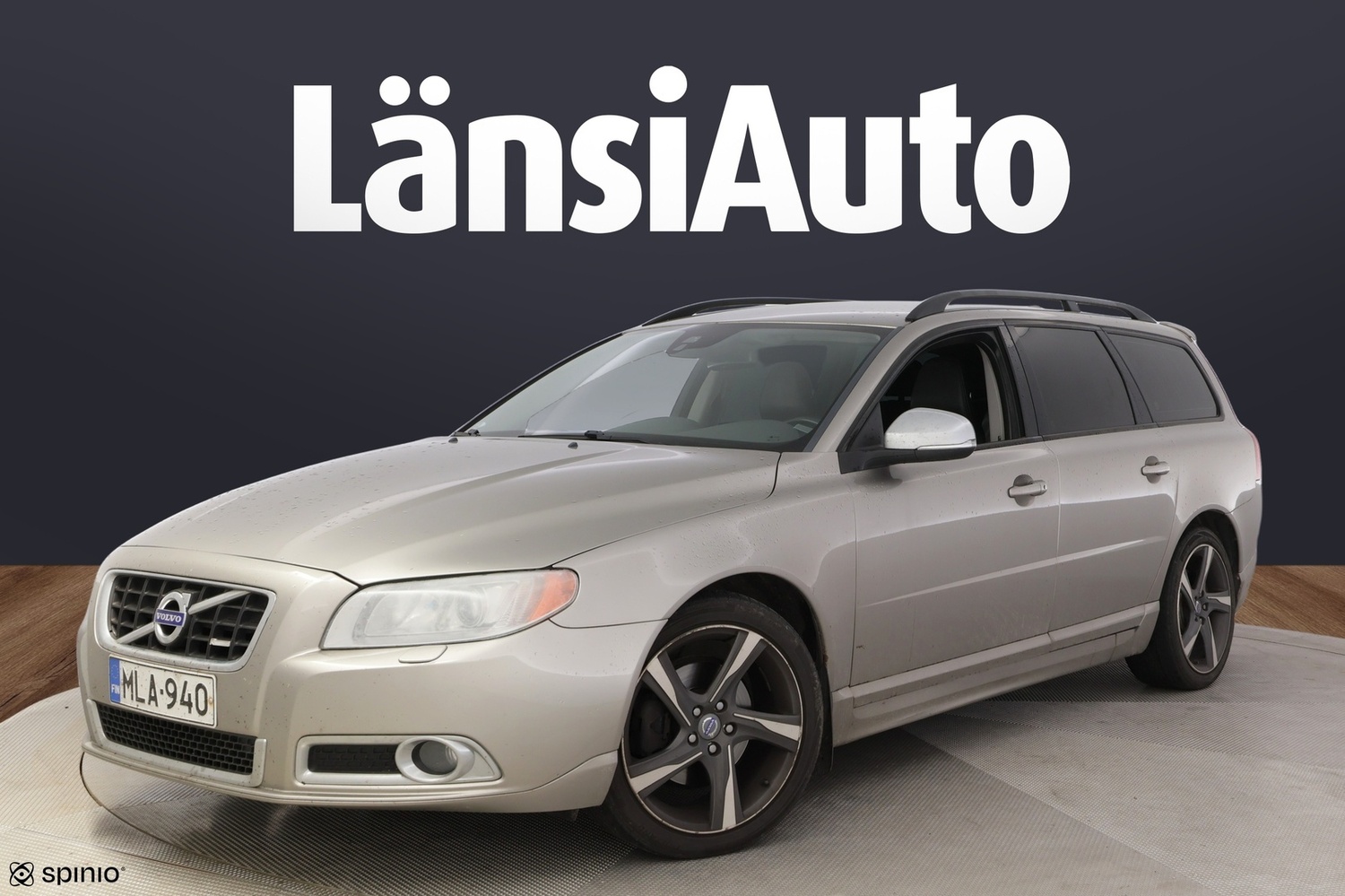 Volvo V70 vaihtoauto