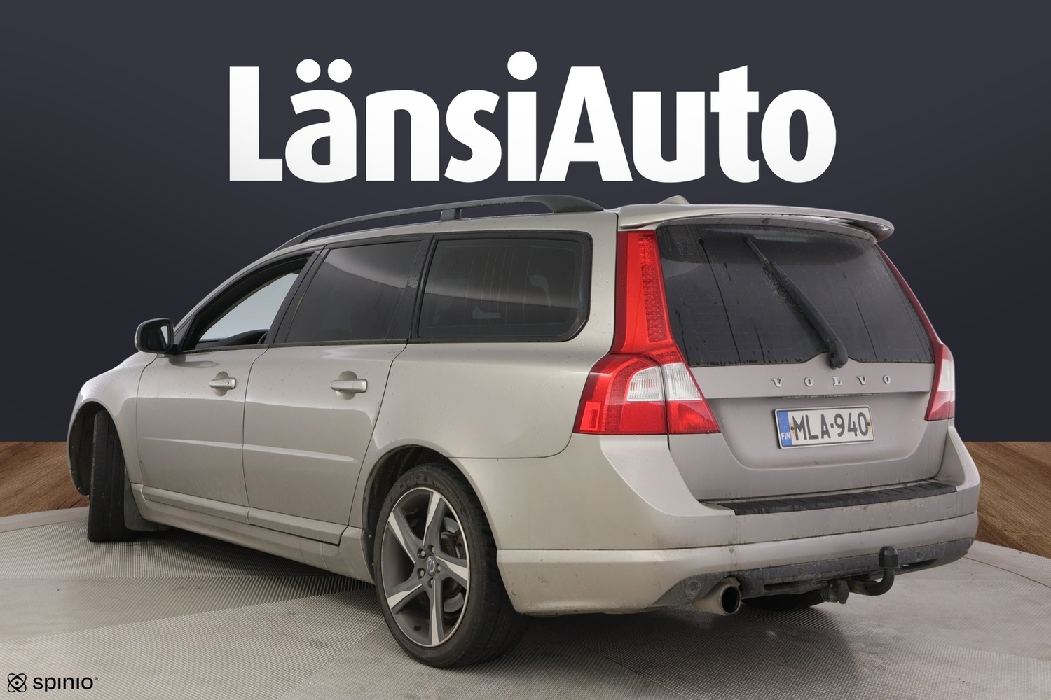 Volvo V70 vaihtoauto