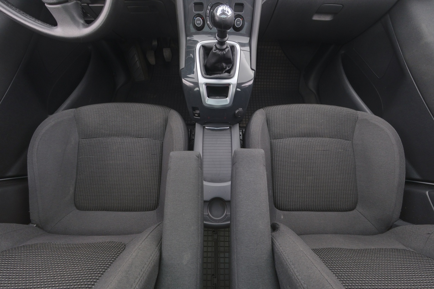 Peugeot 5008 vaihtoauto