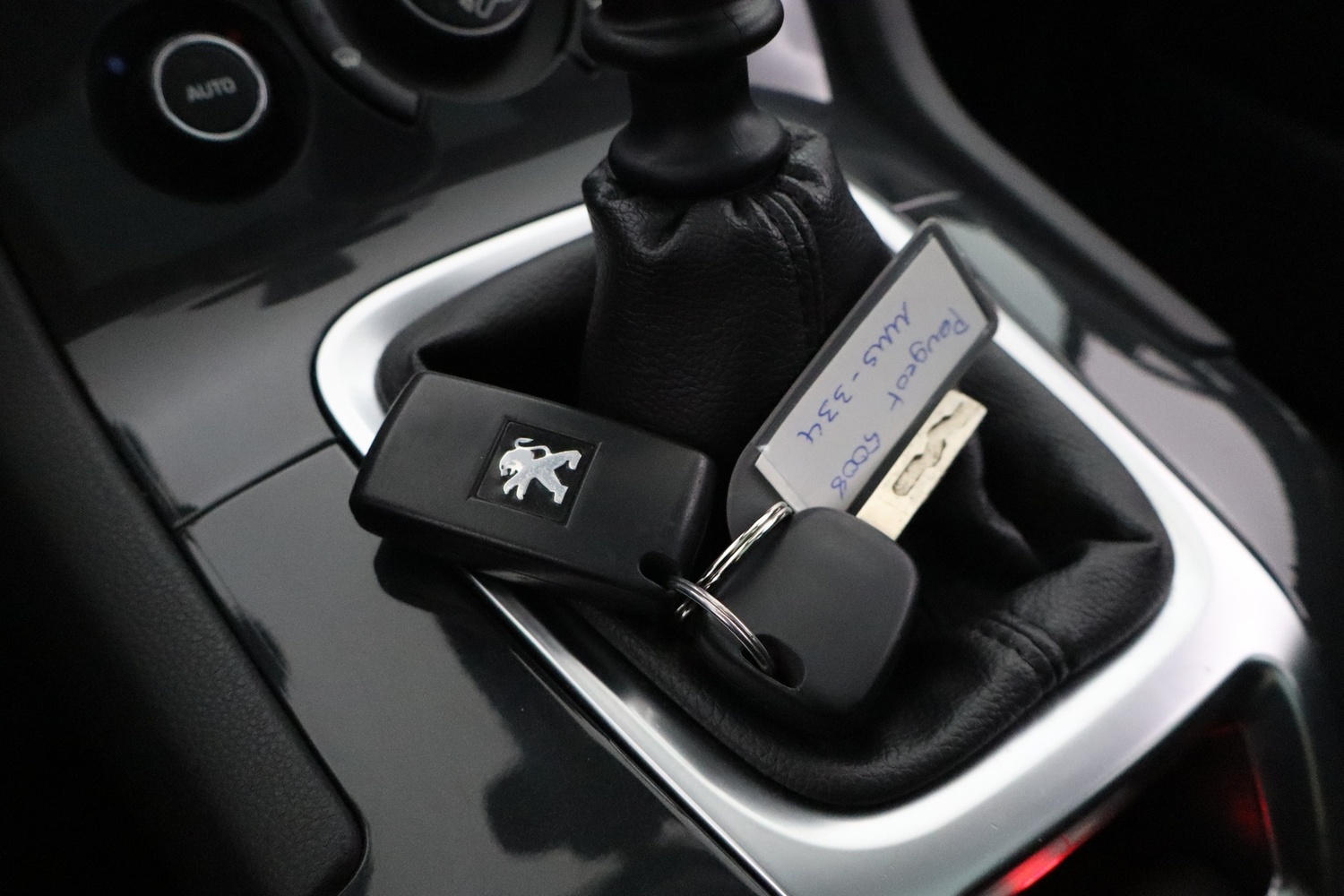Peugeot 5008 vaihtoauto