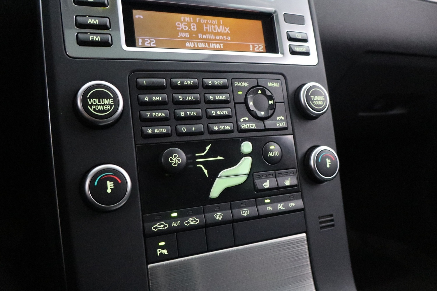 Volvo V70 vaihtoauto