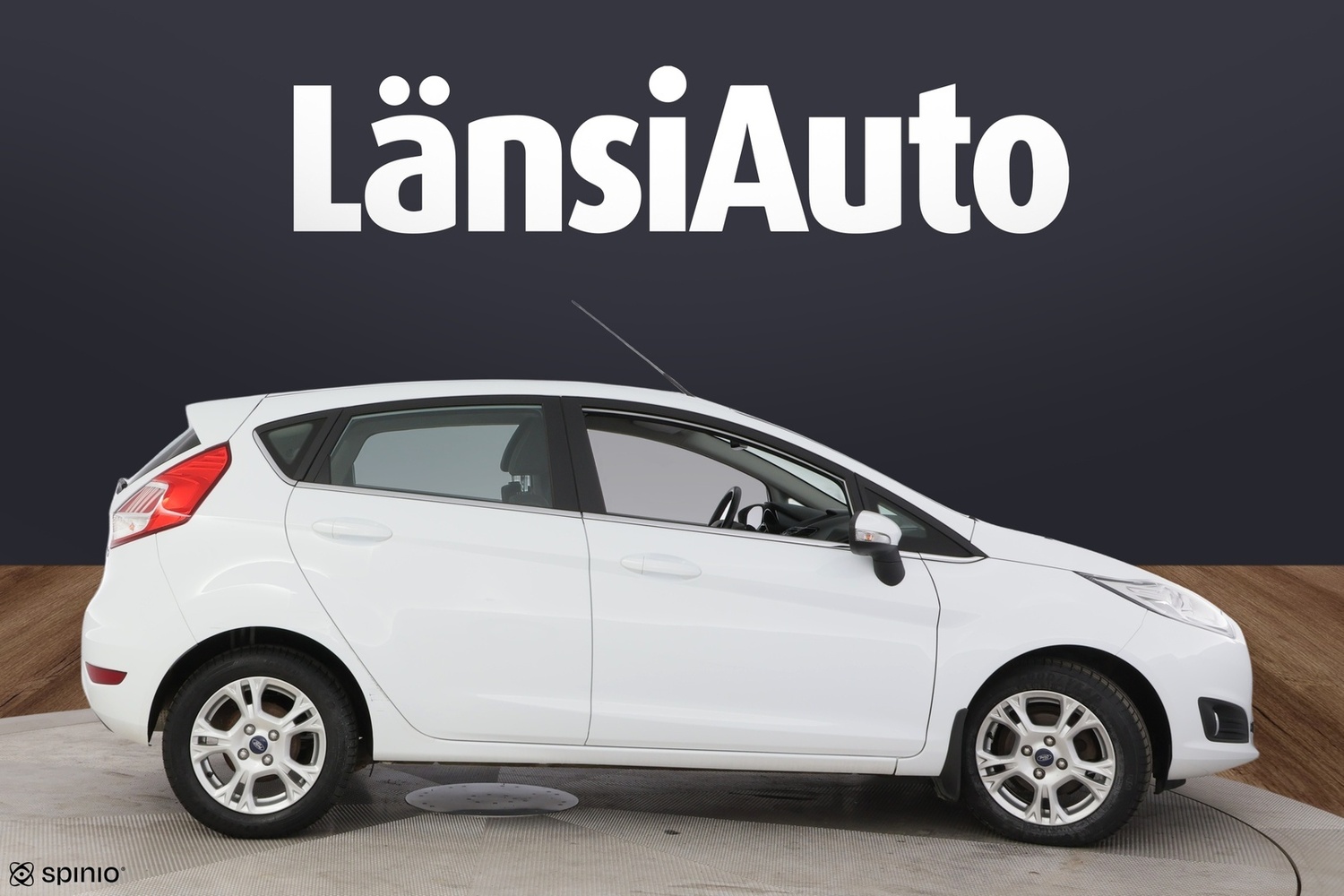 Ford Fiesta vaihtoauto