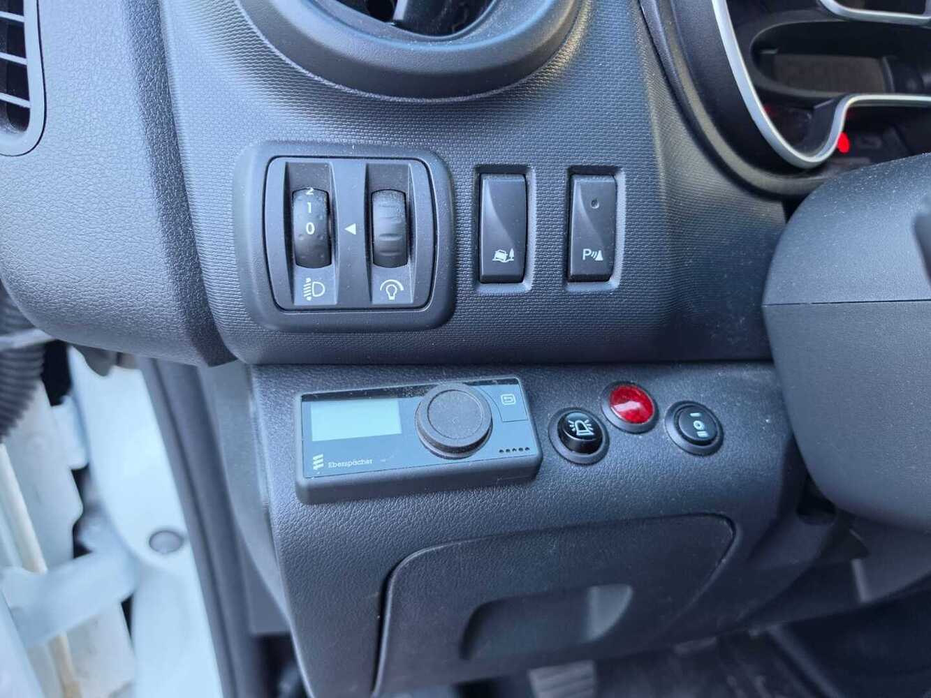 Renault Trafic vaihtoauto