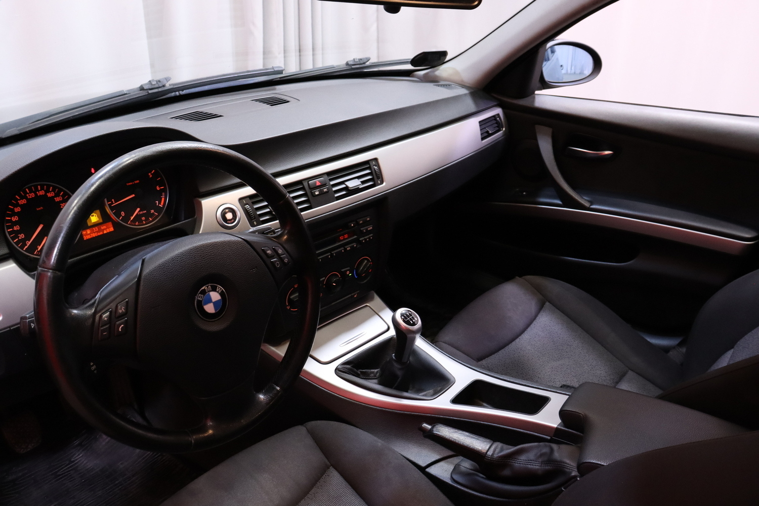 BMW 318 vaihtoauto