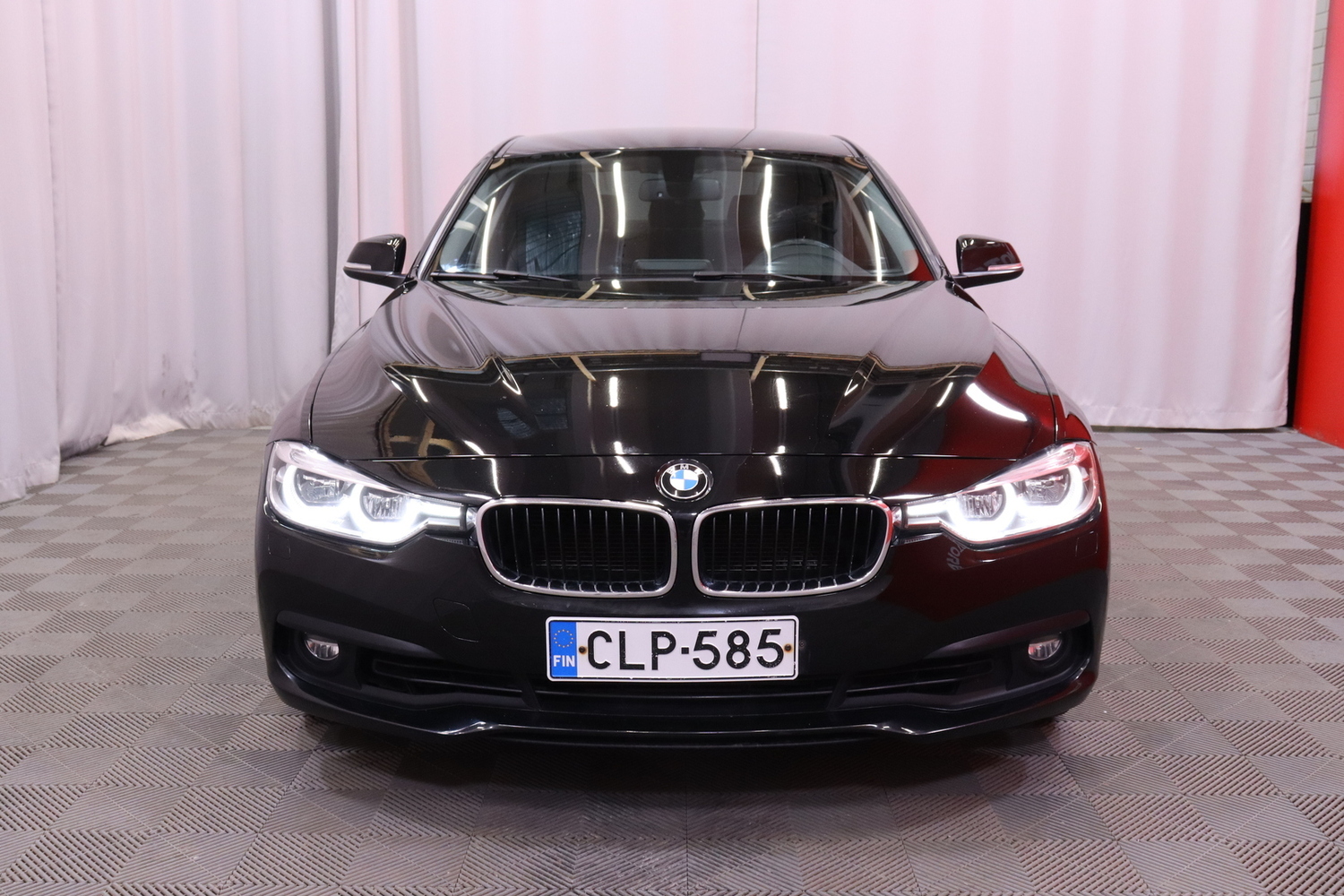 BMW 318 vaihtoauto