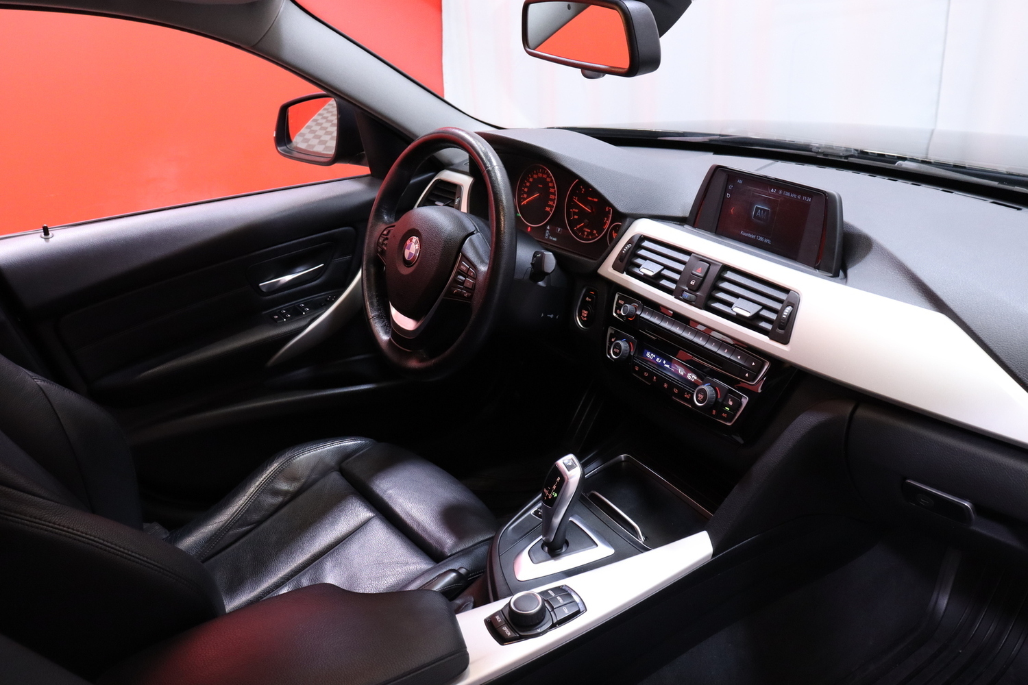 BMW 318 vaihtoauto