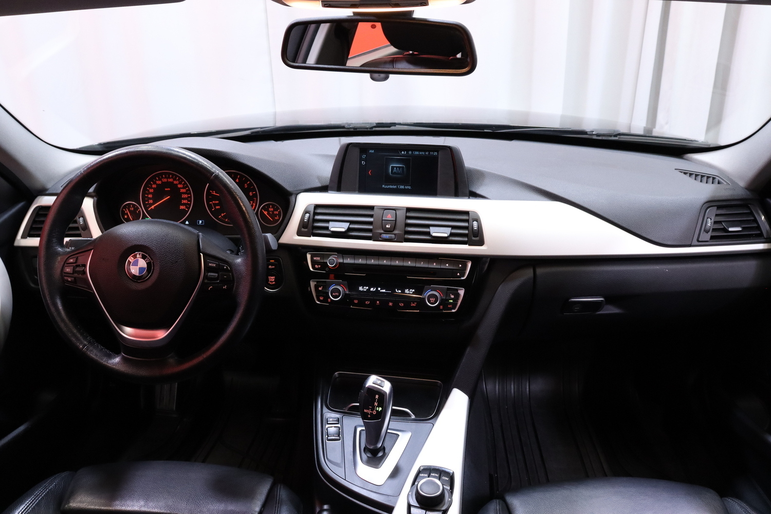 BMW 318 vaihtoauto