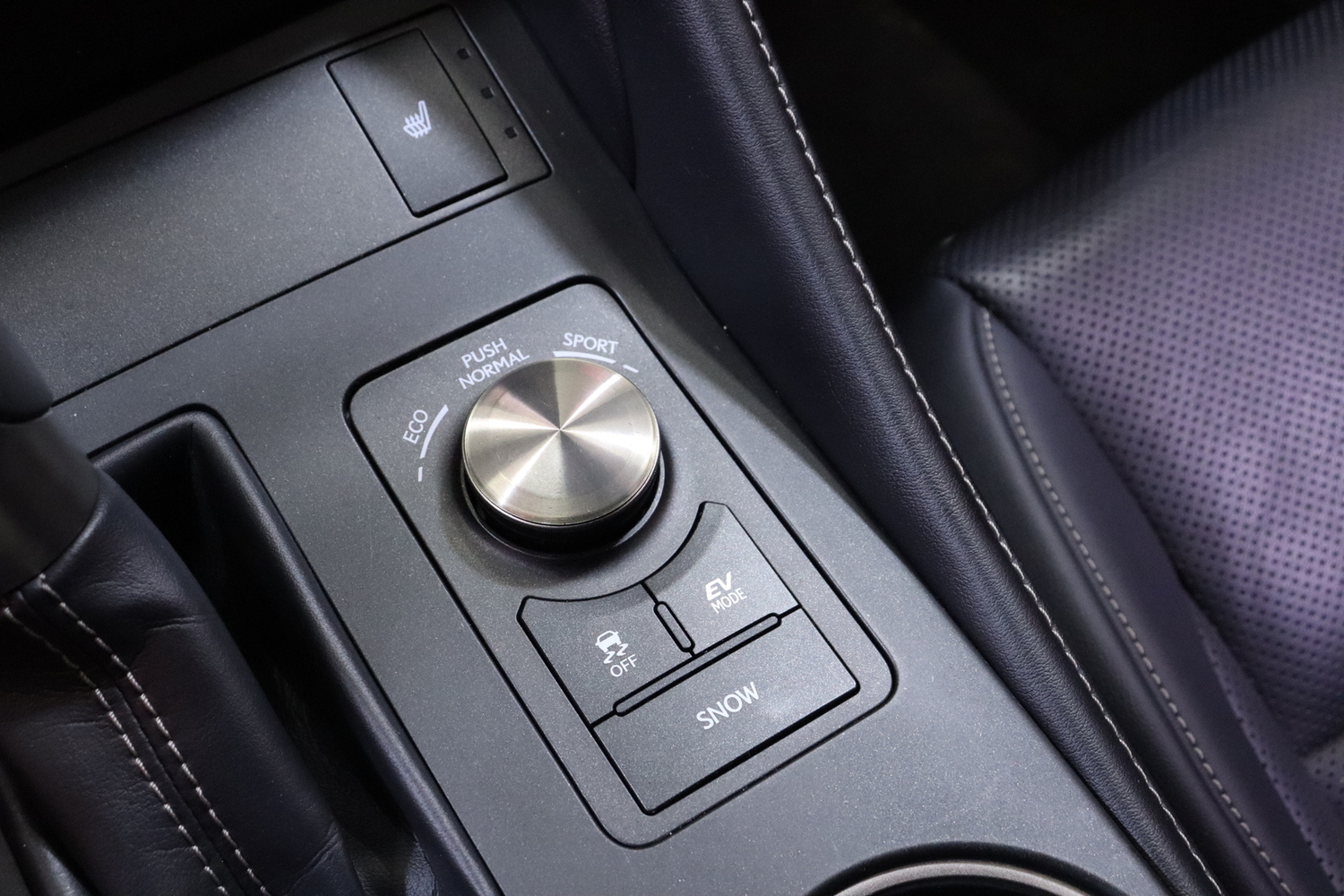 Lexus RC vaihtoauto