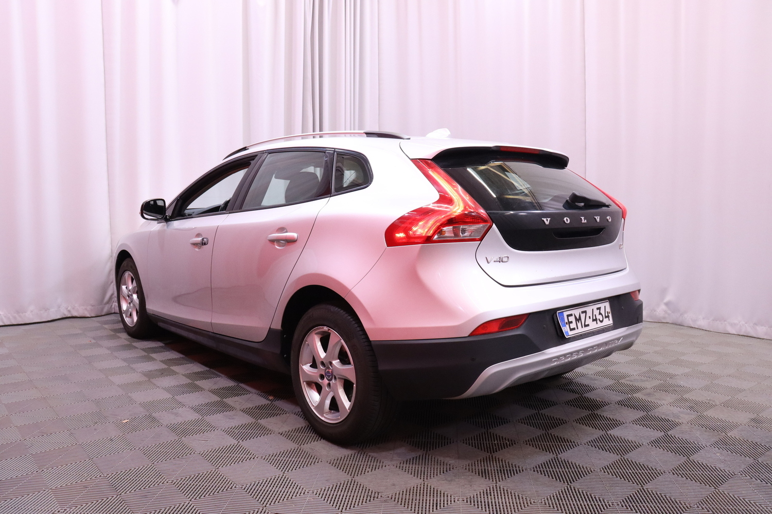 Volvo V40 Cross Country vaihtoauto